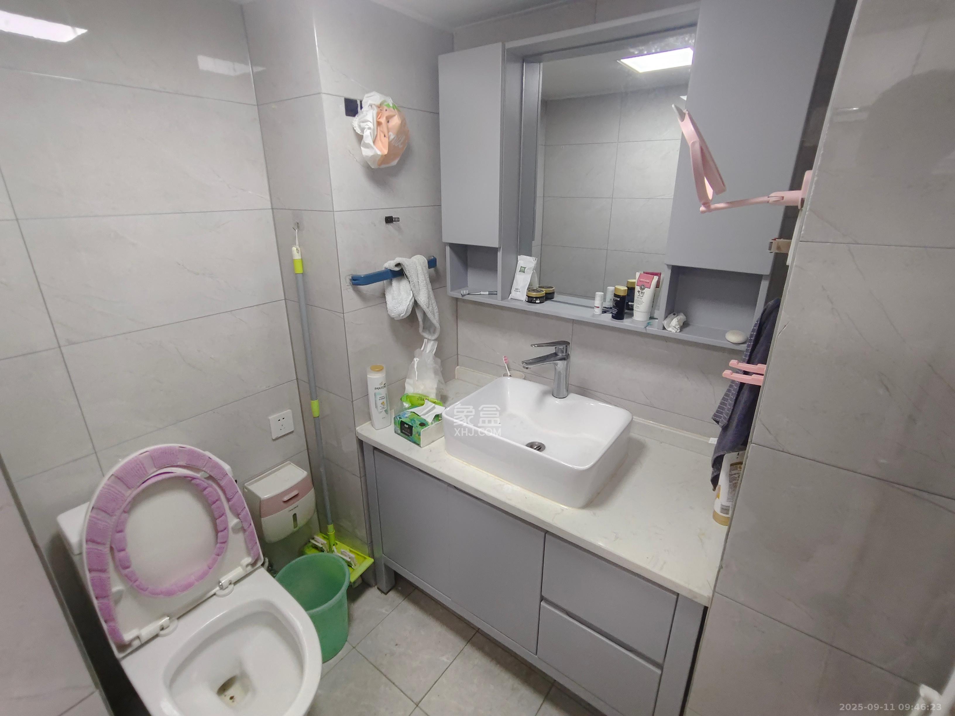 裕天国际商汇中心  1室1厅0卫    2200.0元/月室内图