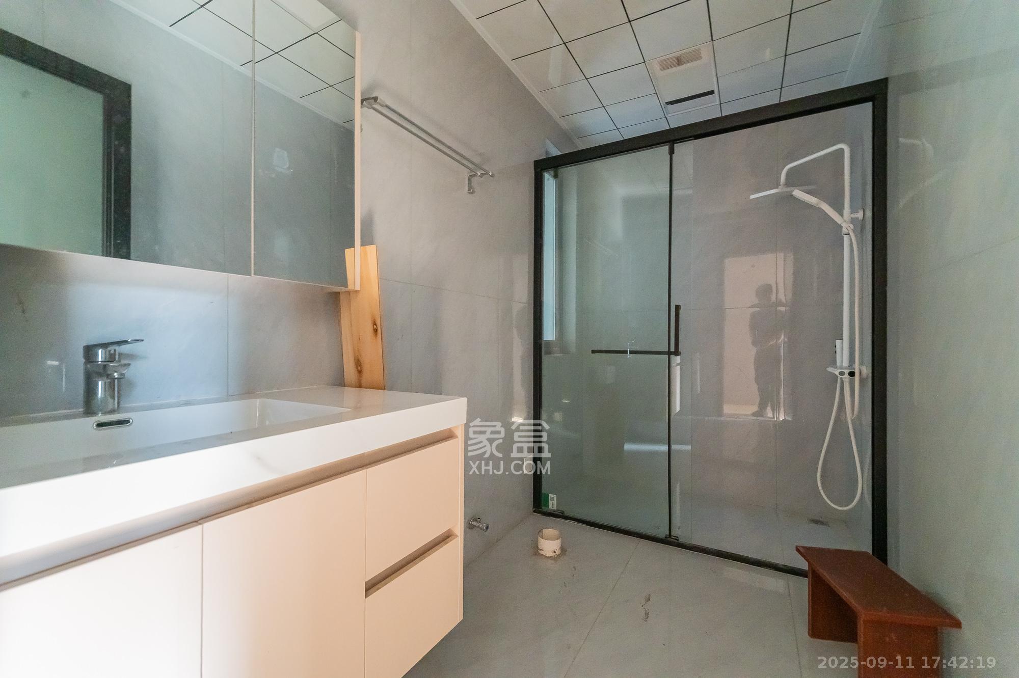 金辉优步星樾  3室2厅2卫    95.0万 金辉优步星樾  3室2厅2卫    95.0万卫生间