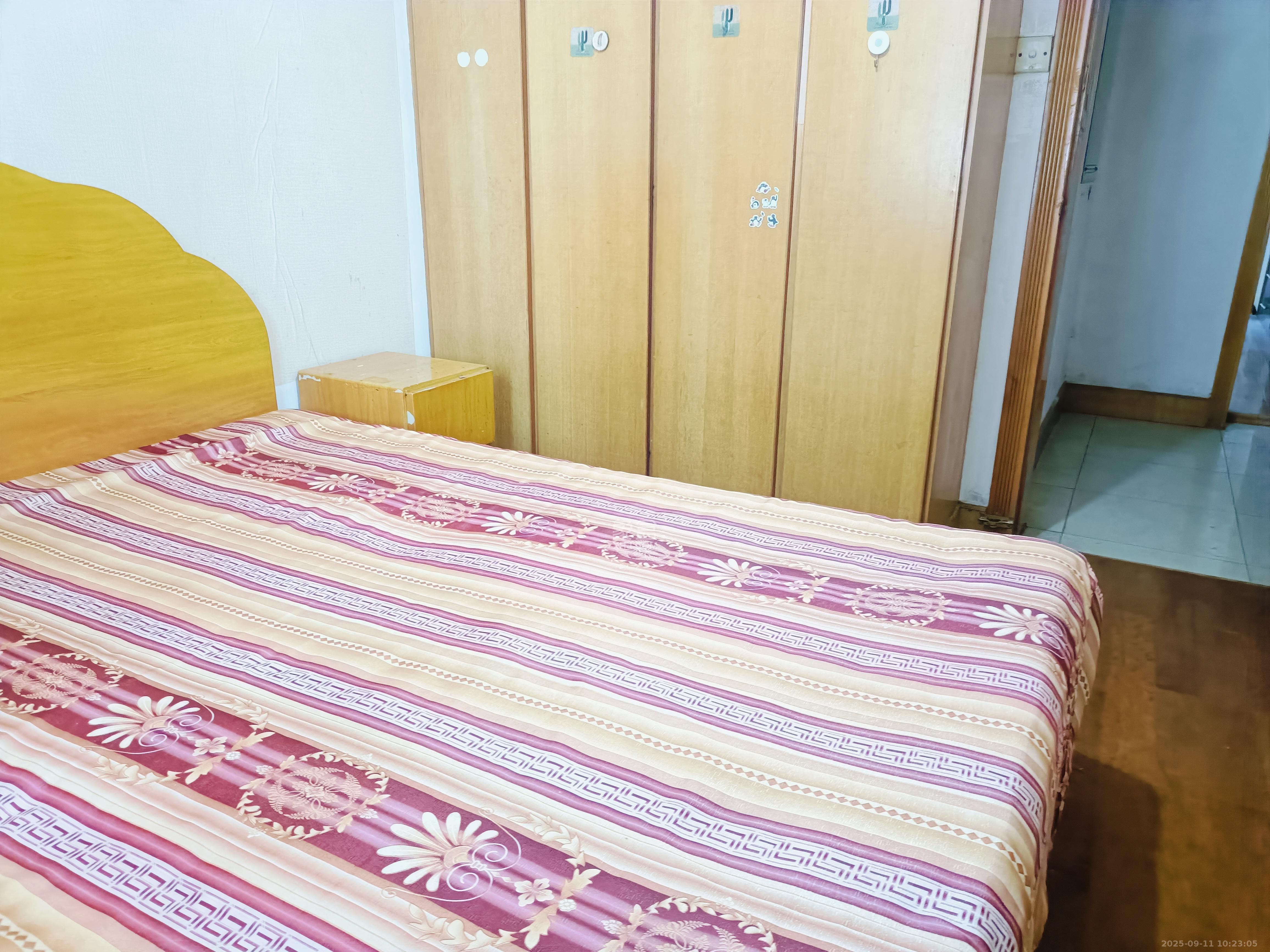 福乐凯公寓  3室1厅2卫    2400.0元/月室内图