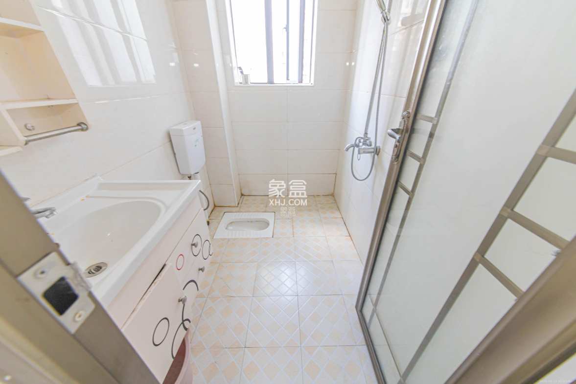 中信城市广场(中信新城一期)  1室2厅1卫    66.0万 中信城市广场(中信新城一期)  1室2厅1卫    66.0万卫生间