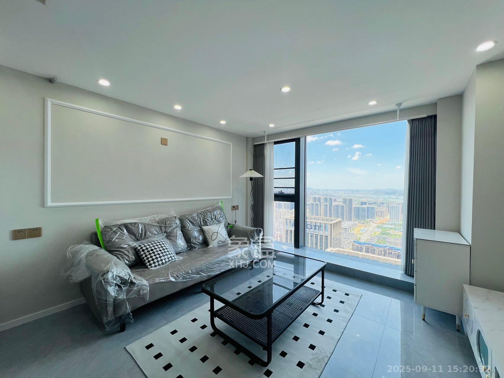 卓越中寰 2室1厅1卫 2400.0元/月 卓越中寰 2室1厅1卫 2400.0元/月室内图