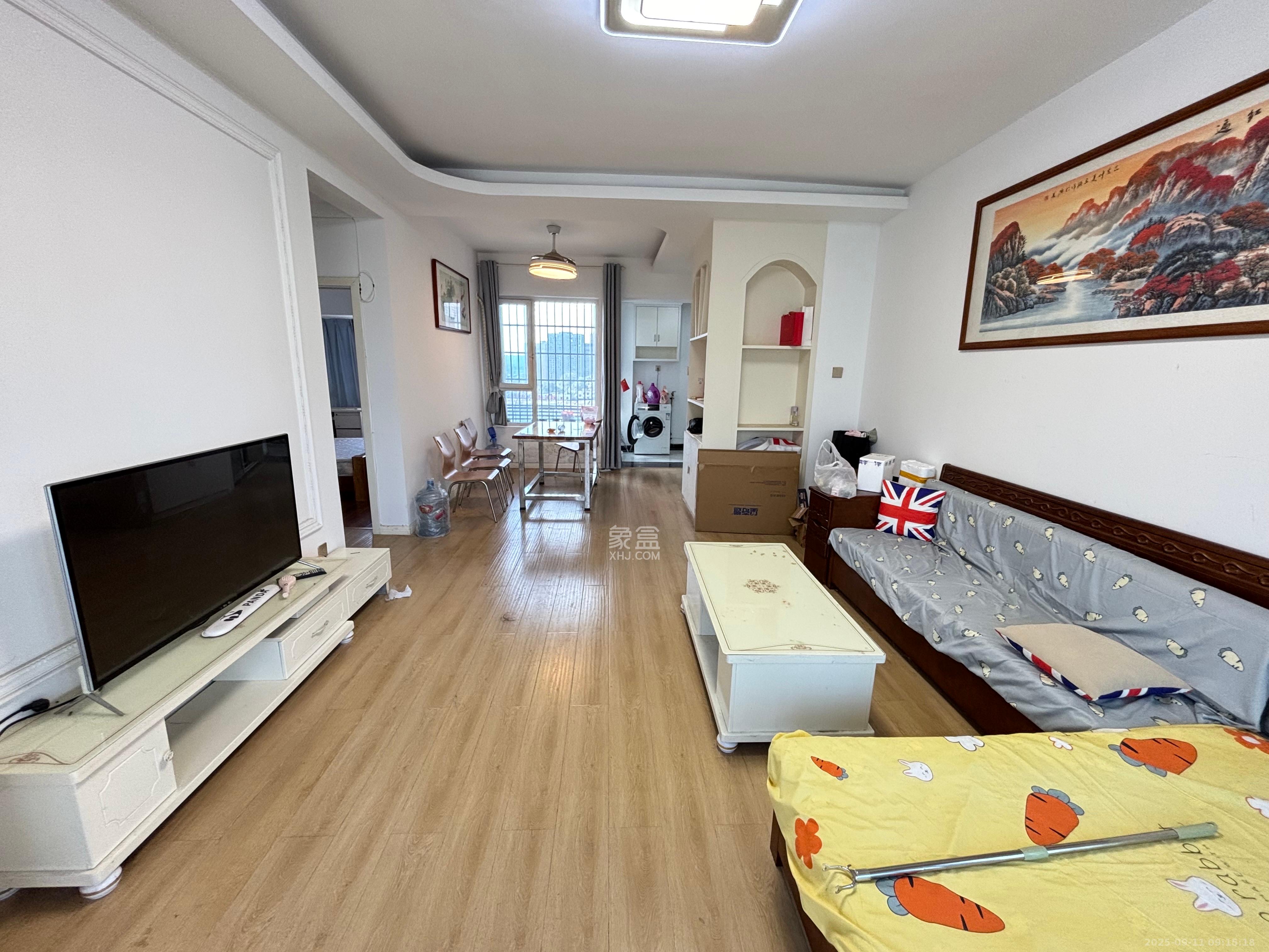 红区抽屉 3室0厅0卫 2800.0元/月 红区抽屉 3室0厅0卫 2800.0元/月室内图