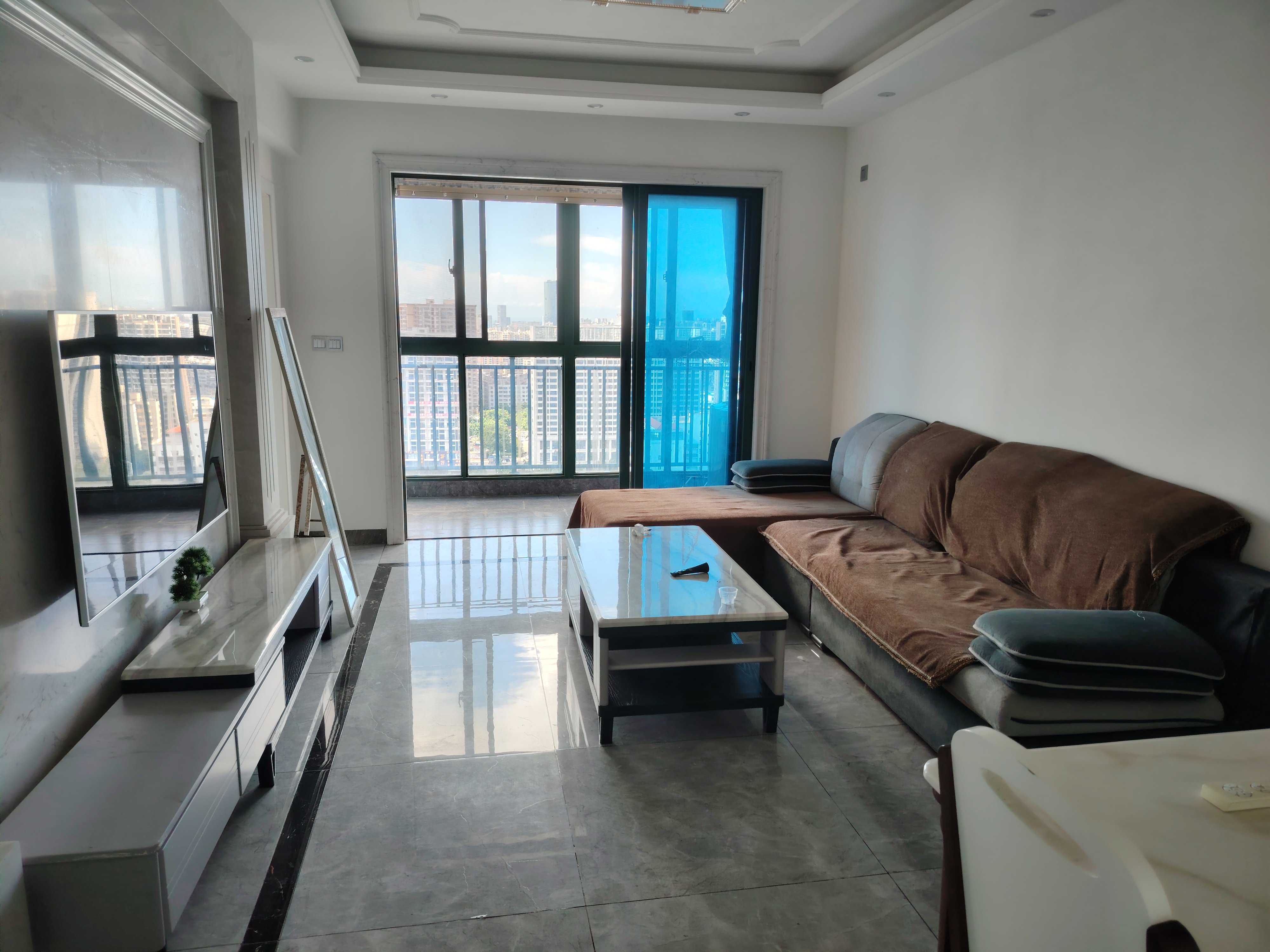 亚太.银泉花园  2室2厅1卫    2100.0元/月室内图