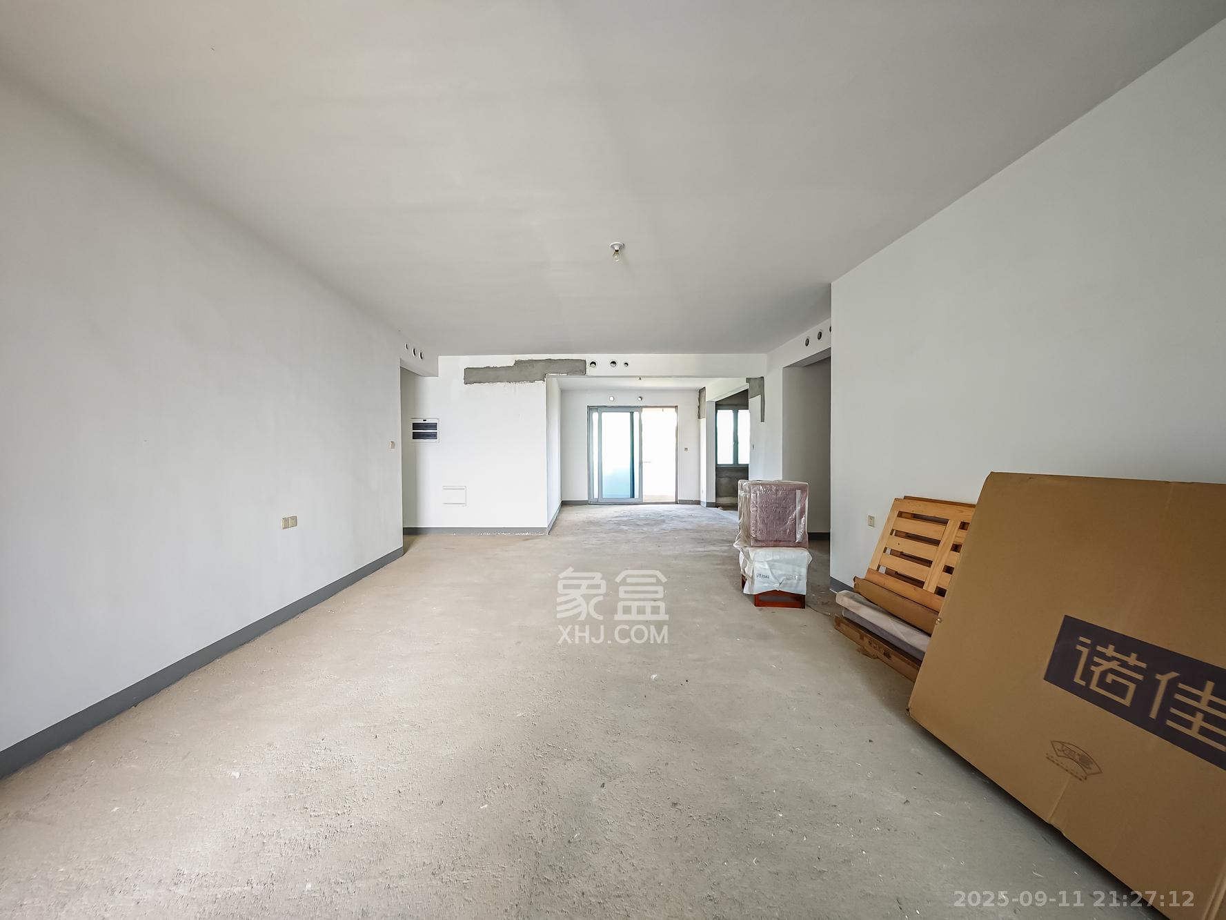 湘江壹号一二三期（创远湘江壹号）  4室2厅4卫    225.0万