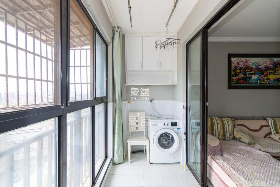 新城国际花都 2室2厅1卫 45.88万 新城国际花都 2室2厅1卫 45.88万阳台