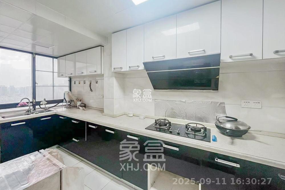兰亭都荟（璟峰苑）  3室2厅2卫   3600.00元/月室内图
