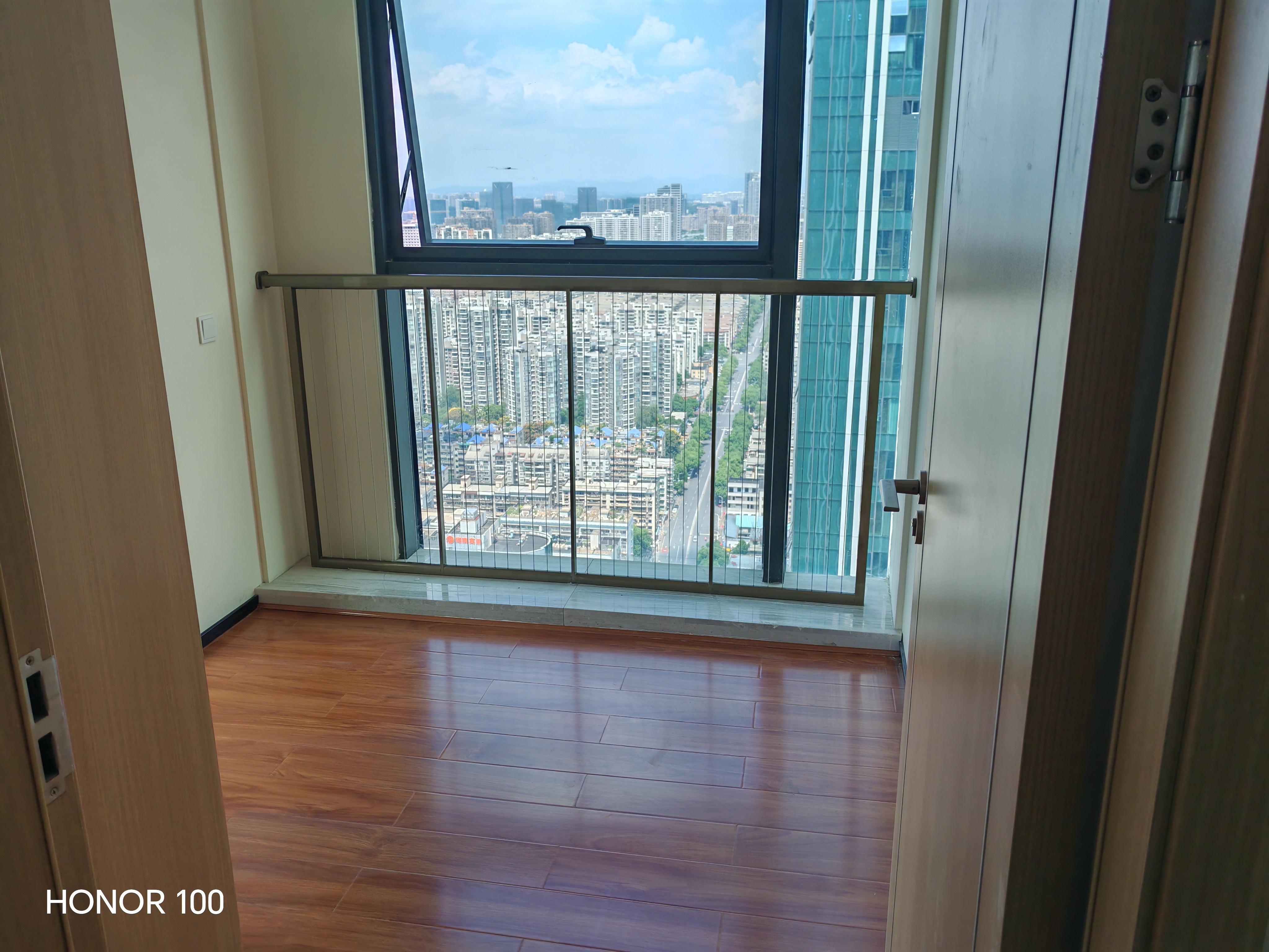 恒大珺悦府  2室1厅1卫    2200.0元/月户型图