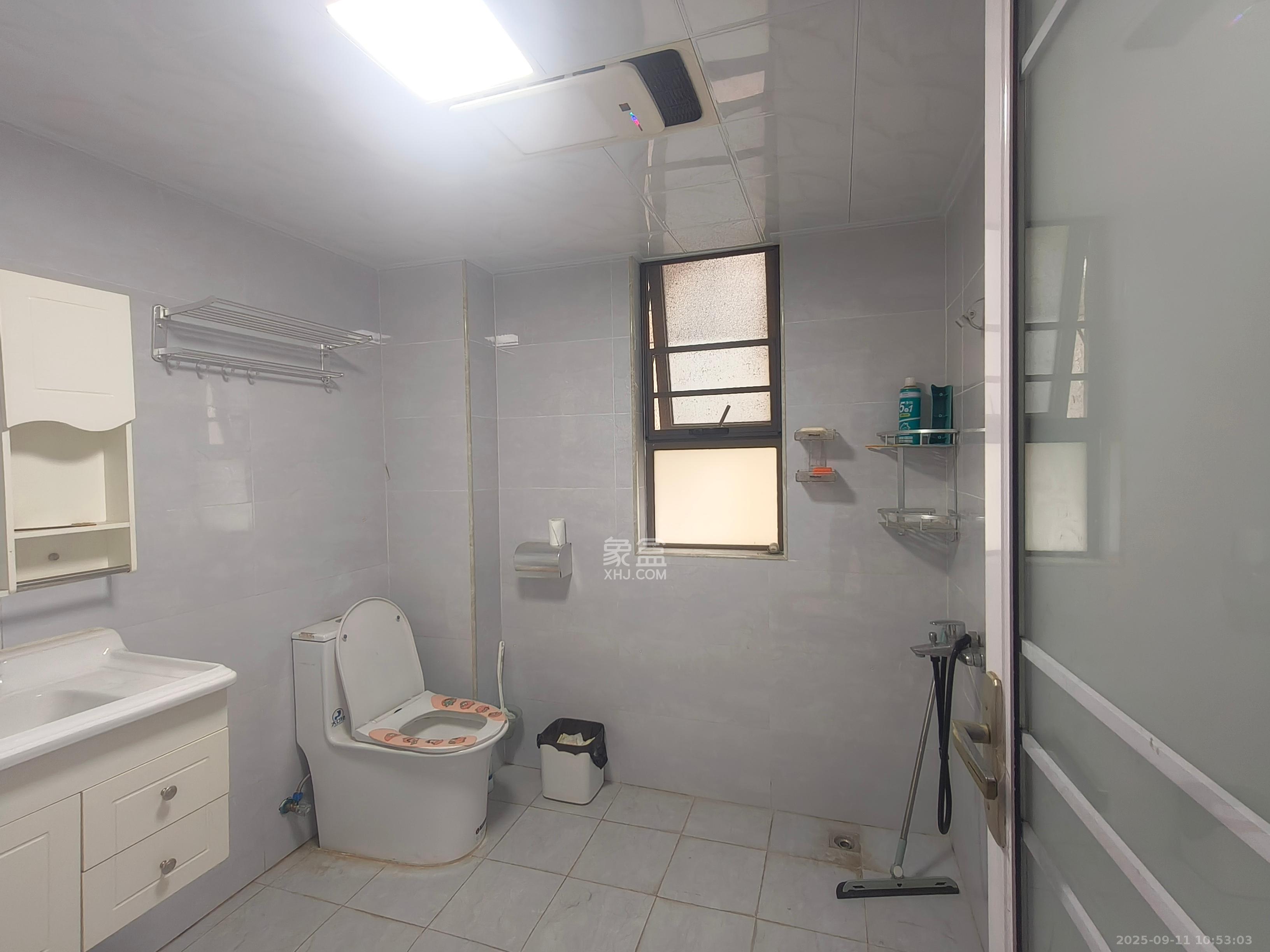 佳兆业云顶梅溪湖(佳兆业梅溪荟)  3室2厅2卫    3000.0元/月 佳兆业云顶梅溪湖(佳兆业梅溪荟)  3室2厅2卫    3000.0元/月室内图