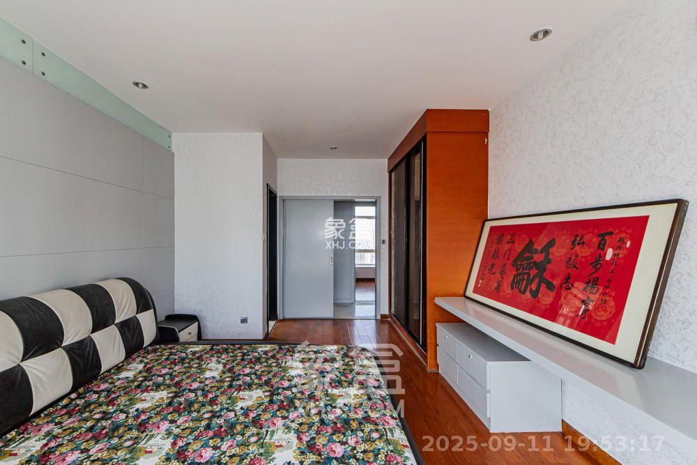 顺天黄金海岸  4室2厅2卫    3500.0元/月 顺天黄金海岸  4室2厅2卫    3500.0元/月室内图