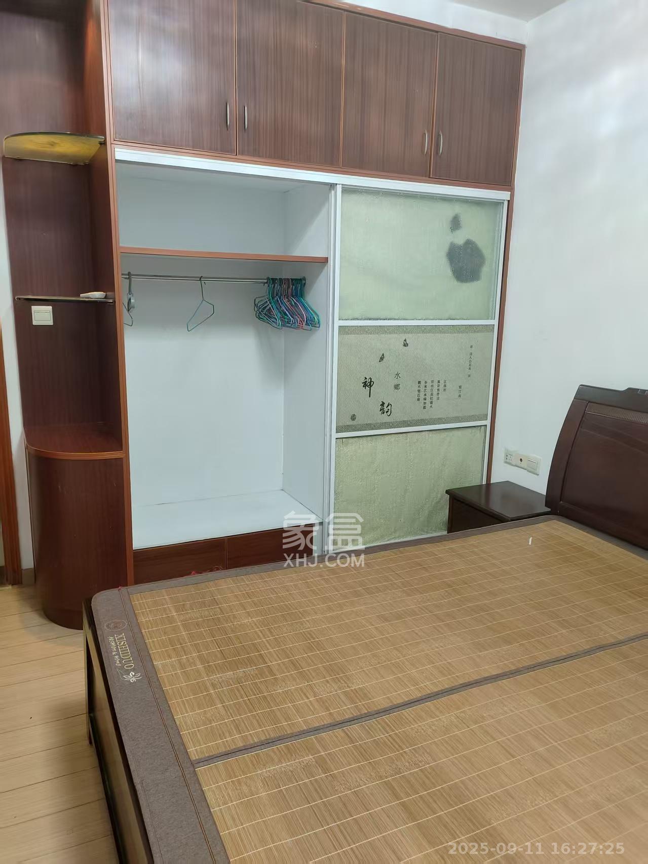 满庭芳小区 2室2厅1卫 950.0元/月 满庭芳小区 2室2厅1卫 950.0元/月室内图