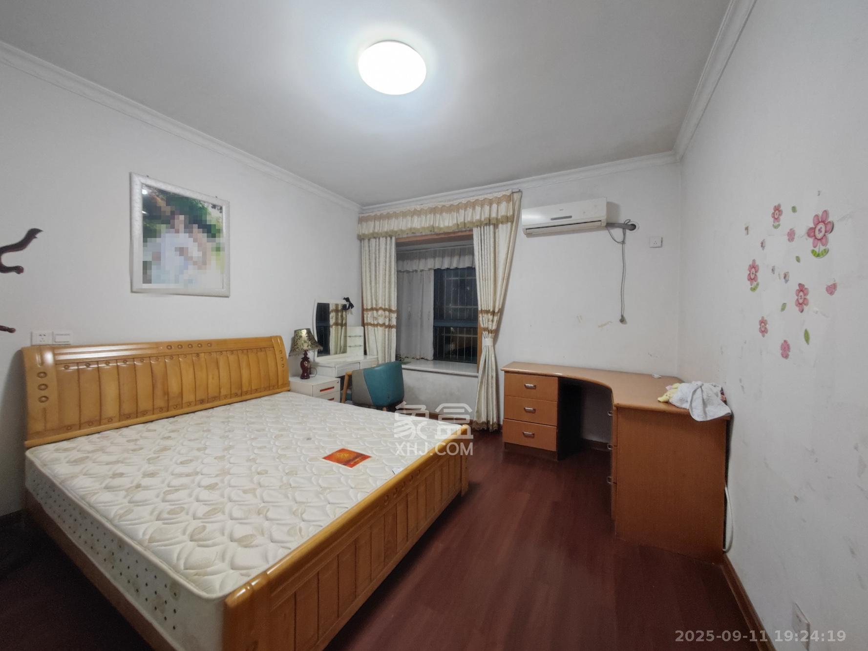 天赐良园 3室2厅1卫 106.0万 天赐良园 3室2厅1卫 106.0万卧室