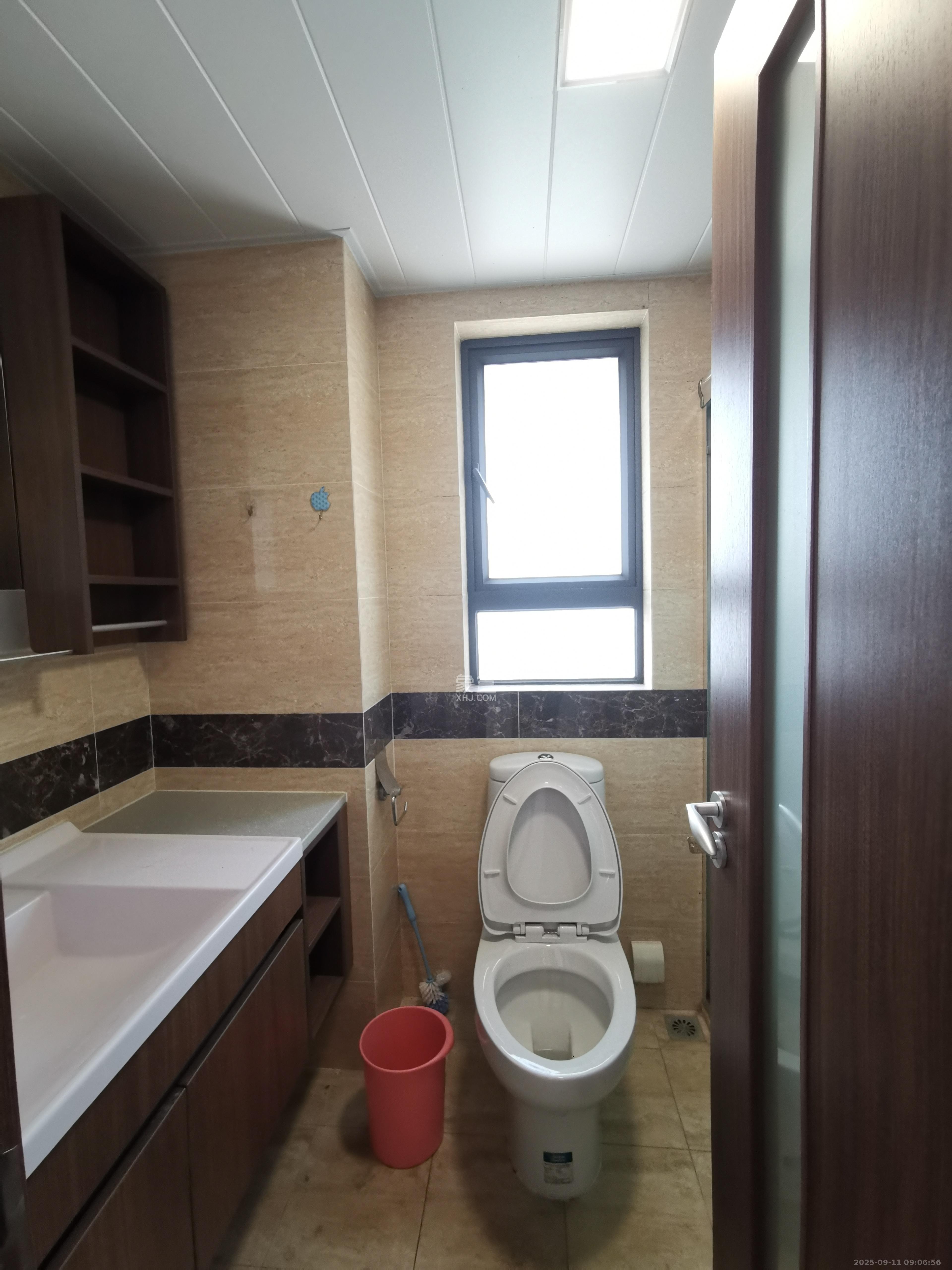 万科白鹭郡  3室2厅2卫    2800.0元/月室内图