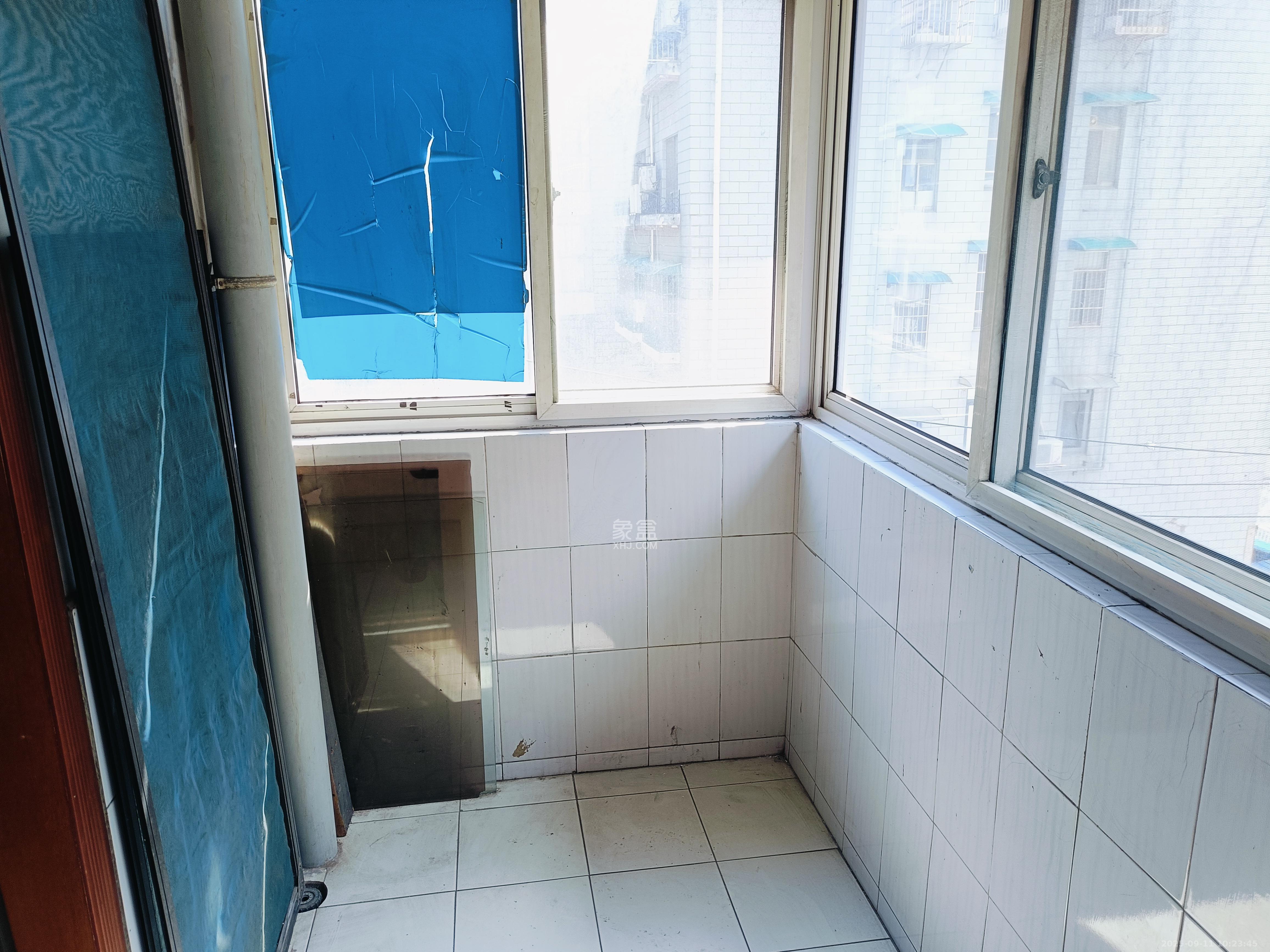 福乐凯公寓  3室1厅2卫    2400.0元/月室内图