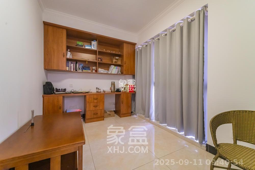 国泰九龙湾 4室2厅2卫 3000.0元/月 国泰九龙湾 4室2厅2卫 3000.0元/月室内图