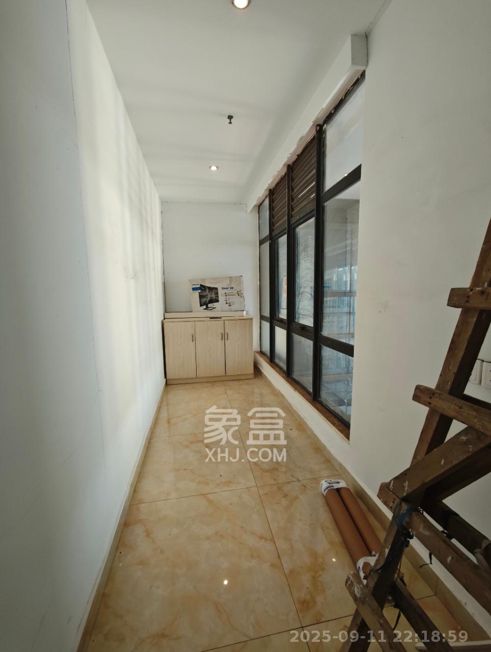 天健壹平方英里（天健芙蓉盛世二期）   260.0㎡      14500.0元/月室内图