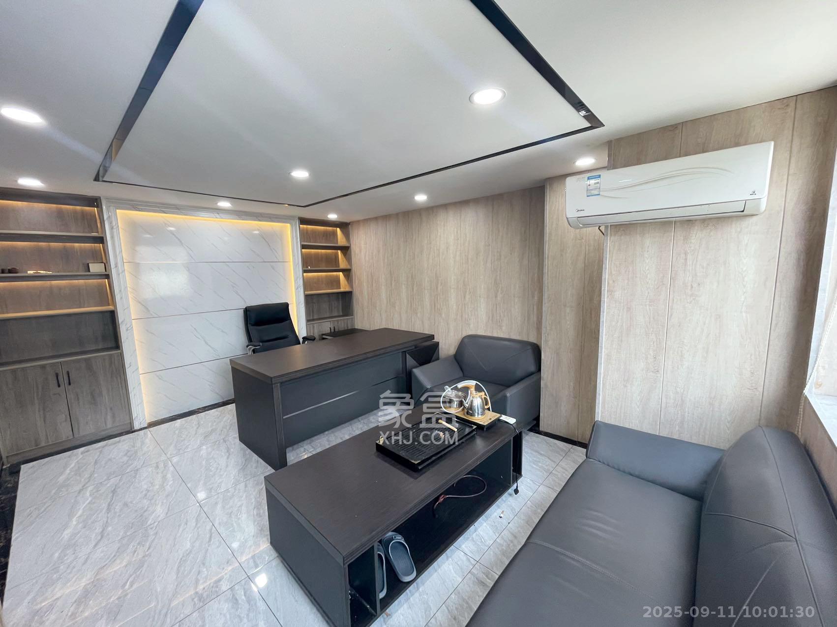 华润置地广场二期 2室1厅1卫 3500.0元/月 华润置地广场二期 2室1厅1卫 3500.0元/月室内图