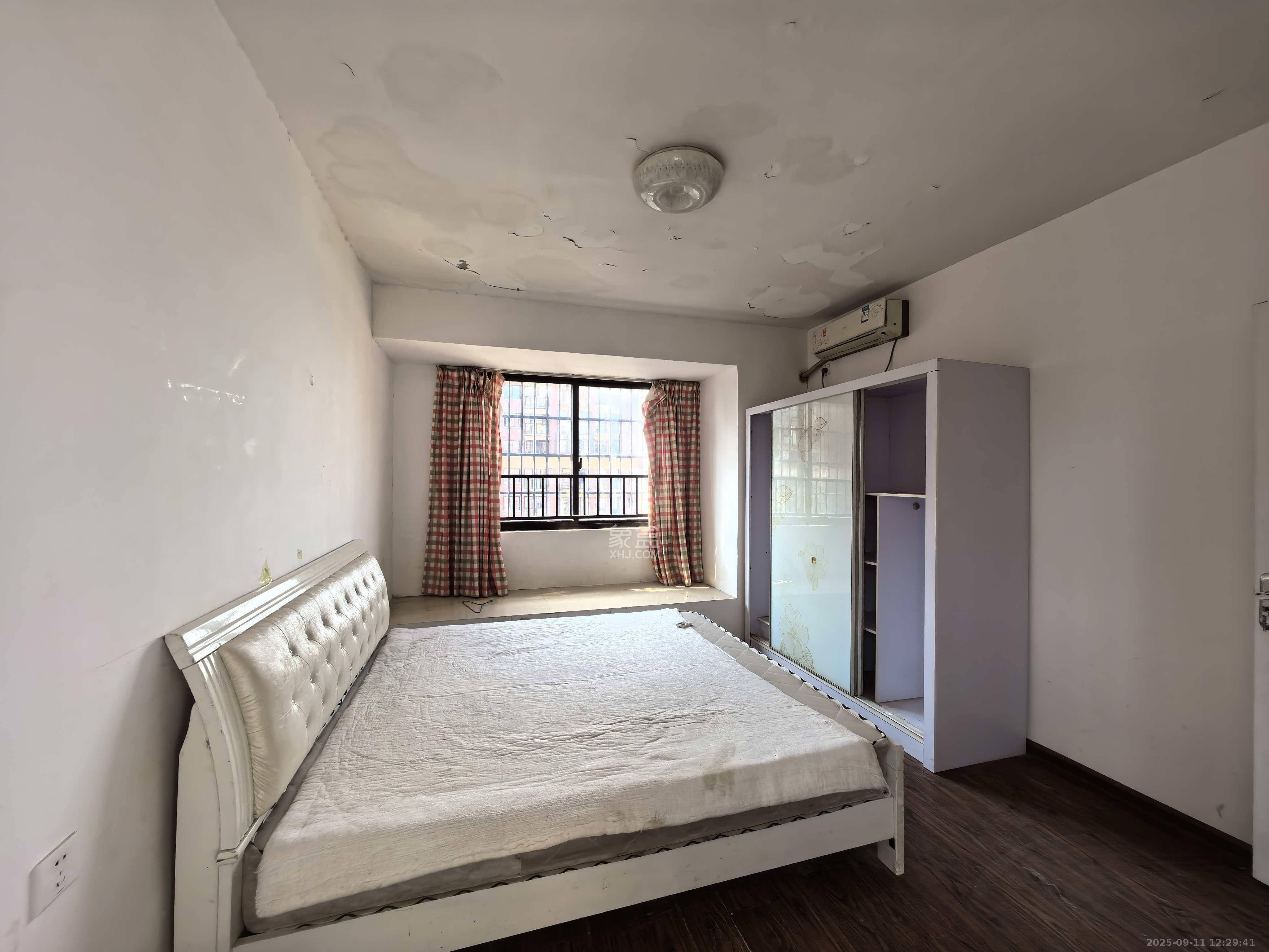 新城国际花都 3室2厅2卫 1600.0元/月 新城国际花都 3室2厅2卫 1600.0元/月室内图