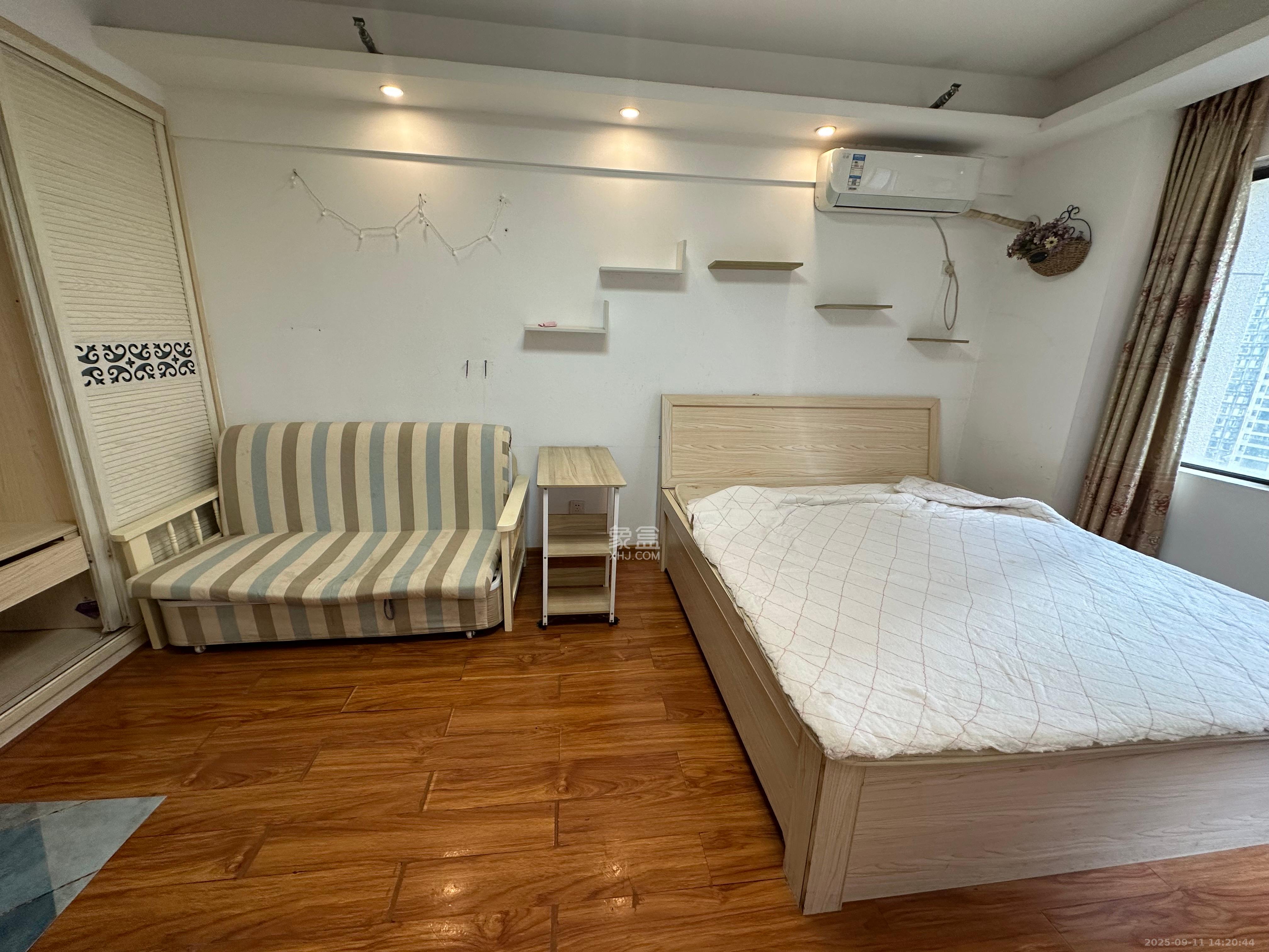 钰龙天下二期(钰龙佳园)  1室0厅1卫    1200.0元/月 钰龙天下二期(钰龙佳园)  1室0厅1卫    1200.0元/月室内图