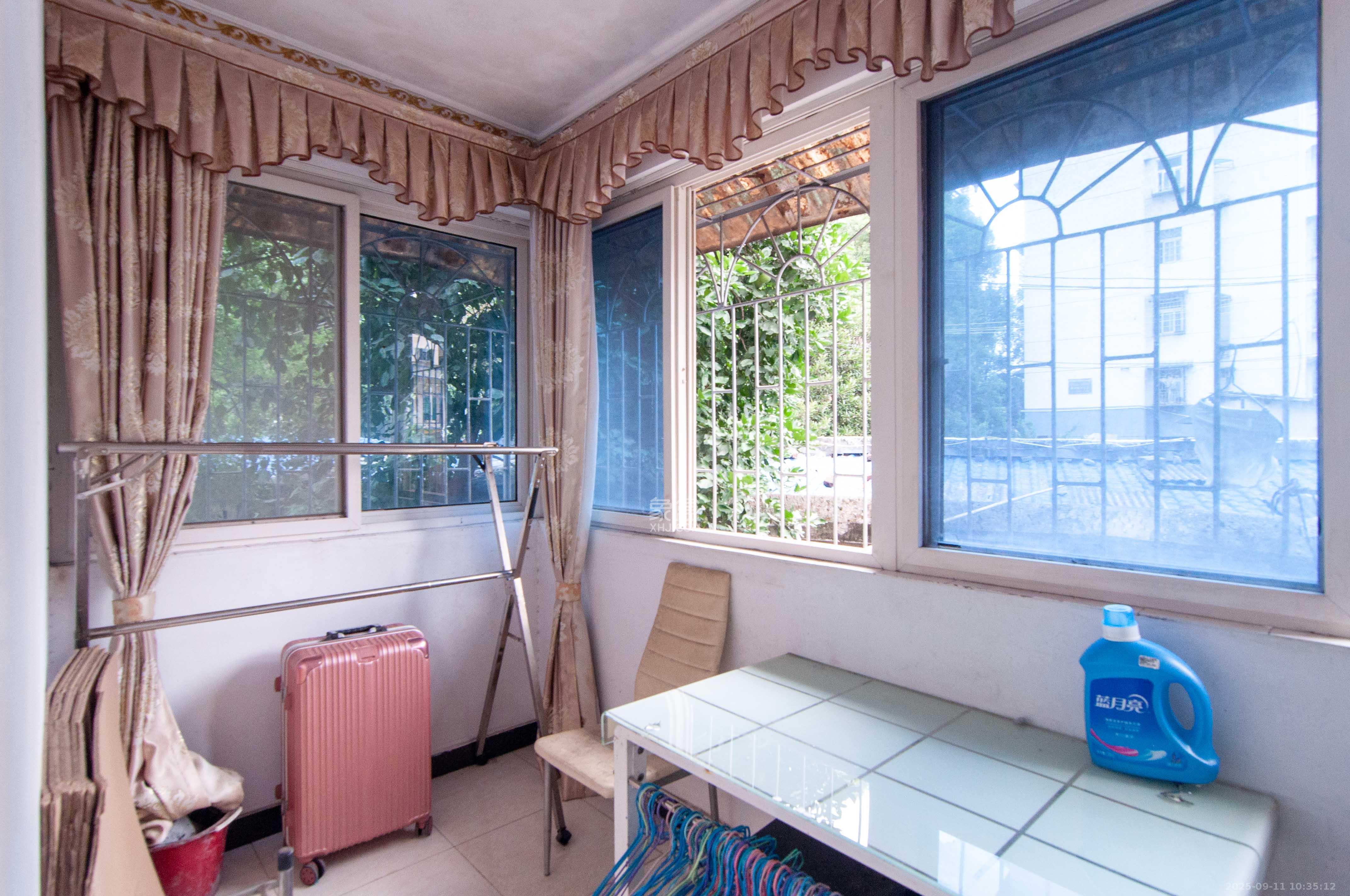 航天大院  3室2厅1卫    92.0万 航天大院  3室2厅1卫    92.0万其他