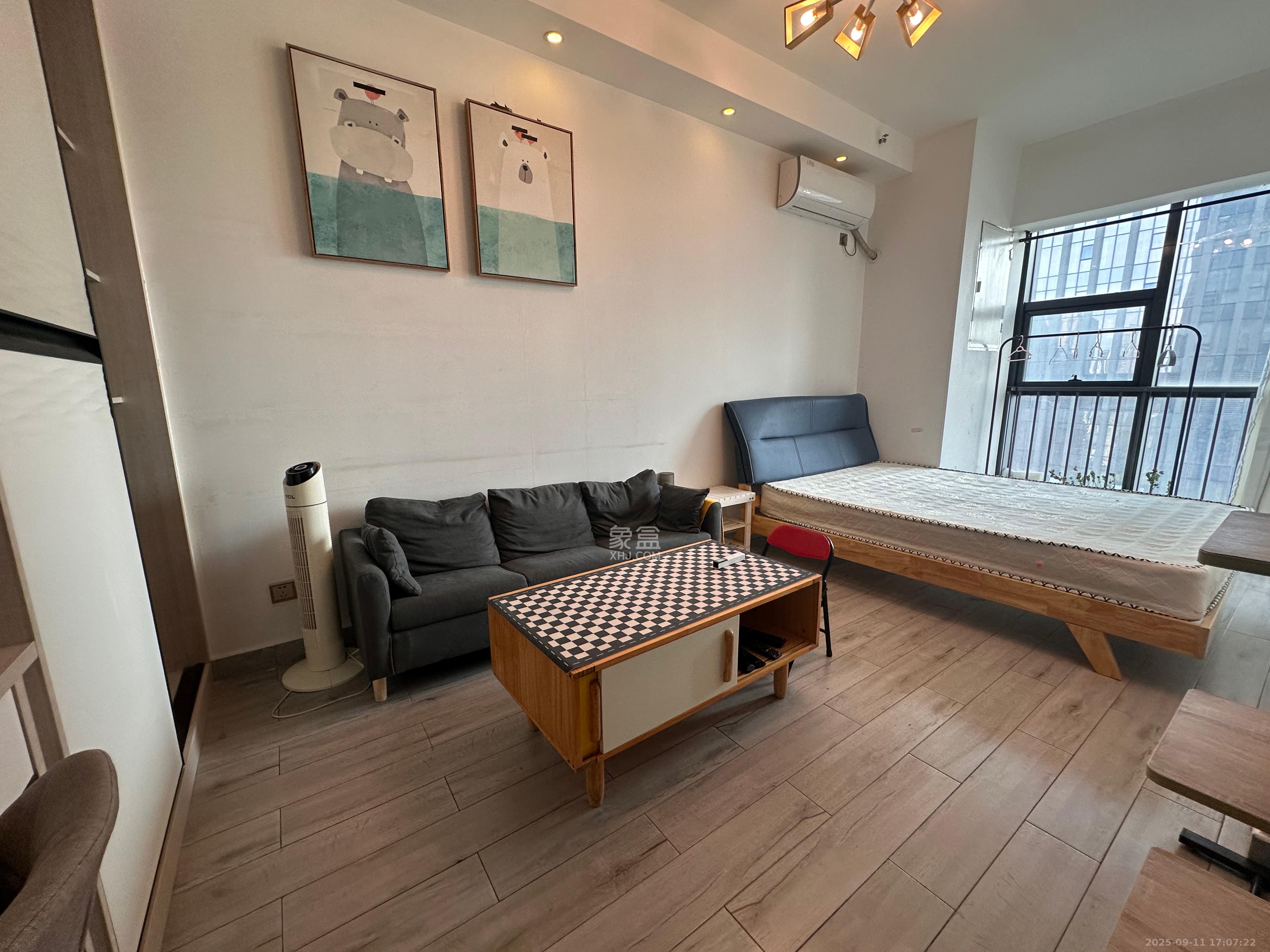 第六都(陆都小区) 1室1厅1卫 1700.0元/月 第六都(陆都小区) 1室1厅1卫 1700.0元/月室内图