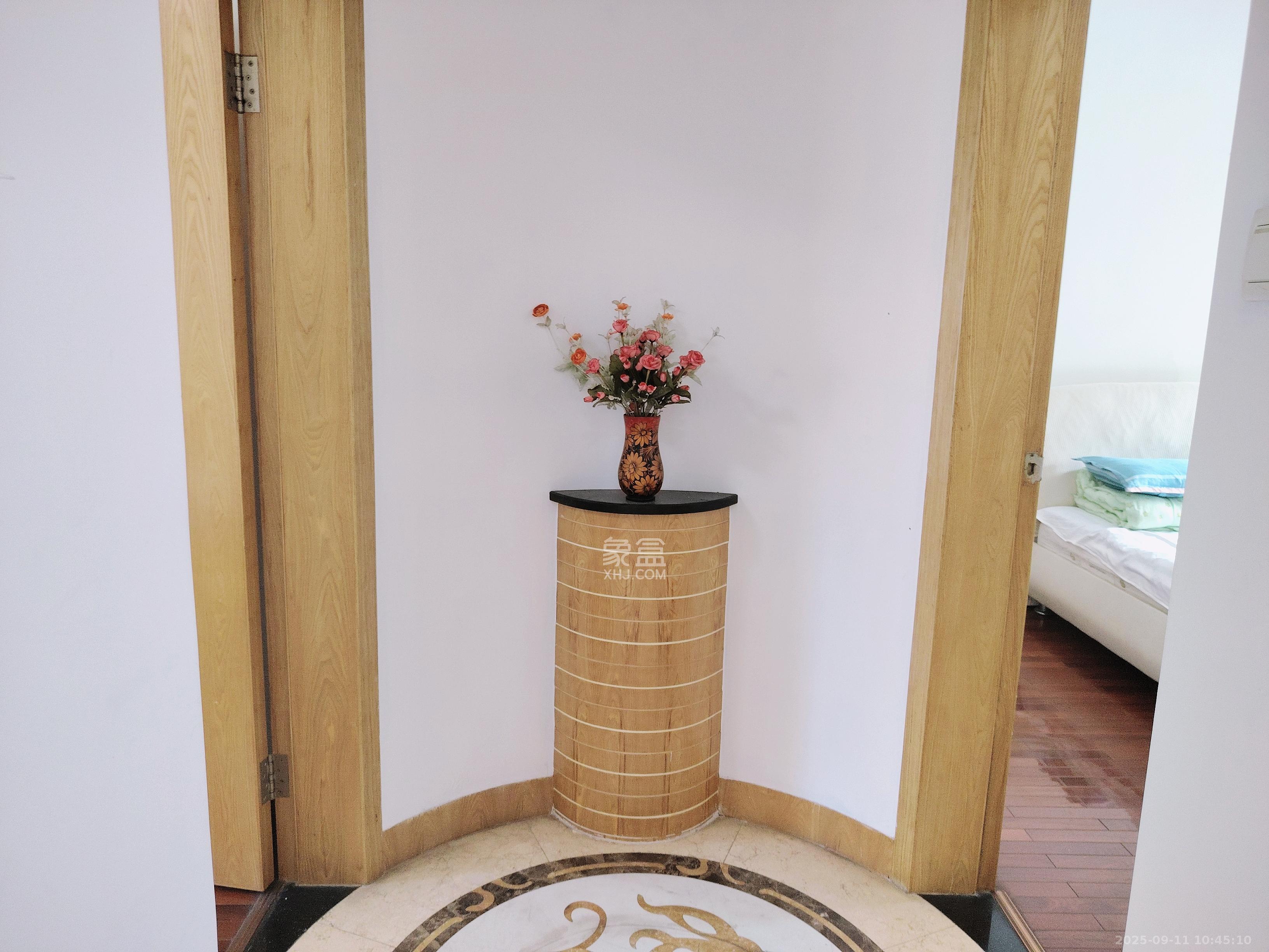 湘江北尚  3室2厅2卫    3400.0元/月 湘江北尚  3室2厅2卫    3400.0元/月室内图