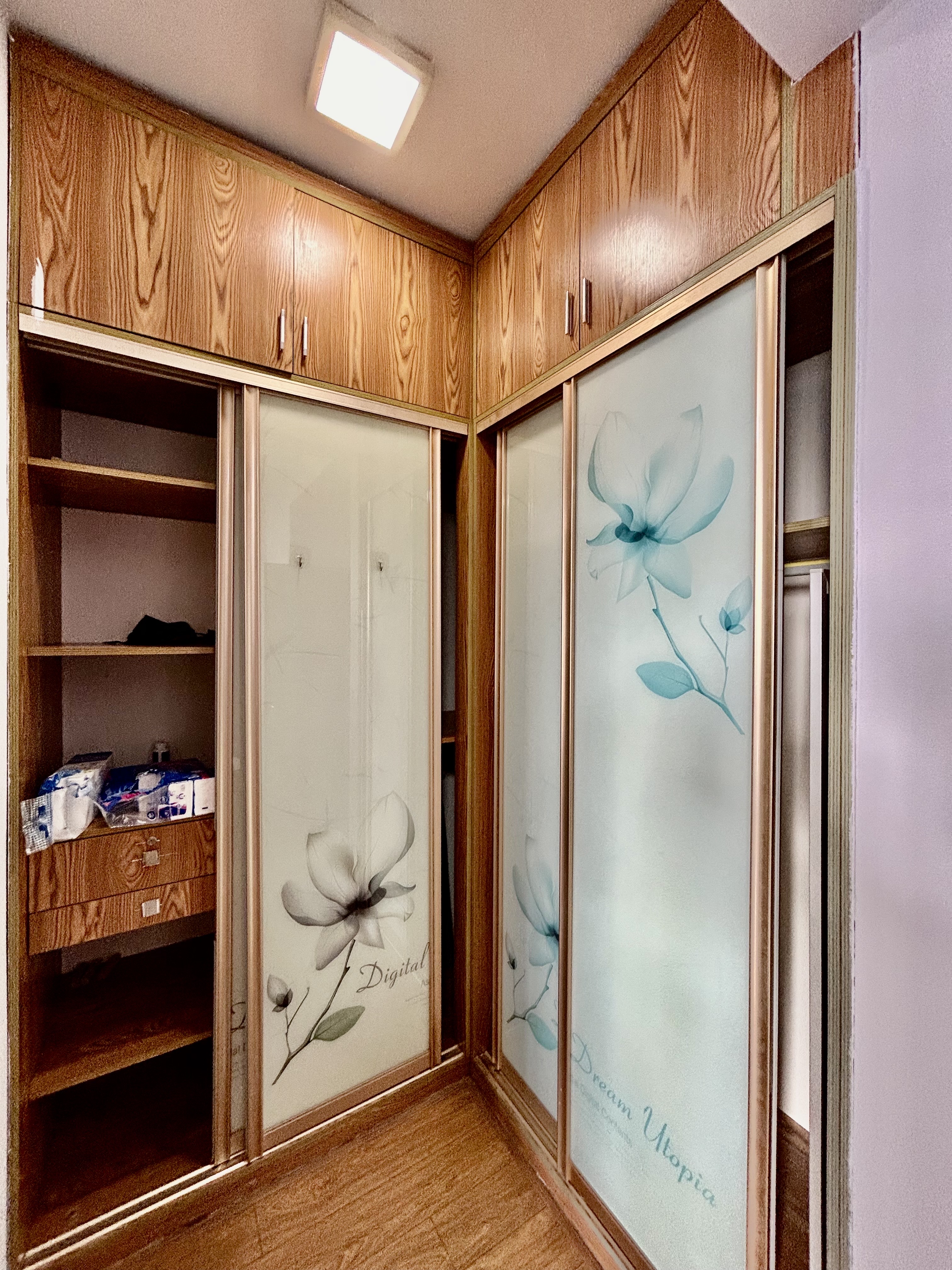 金碧文华  3室2厅2卫    5500.0元/月室内图