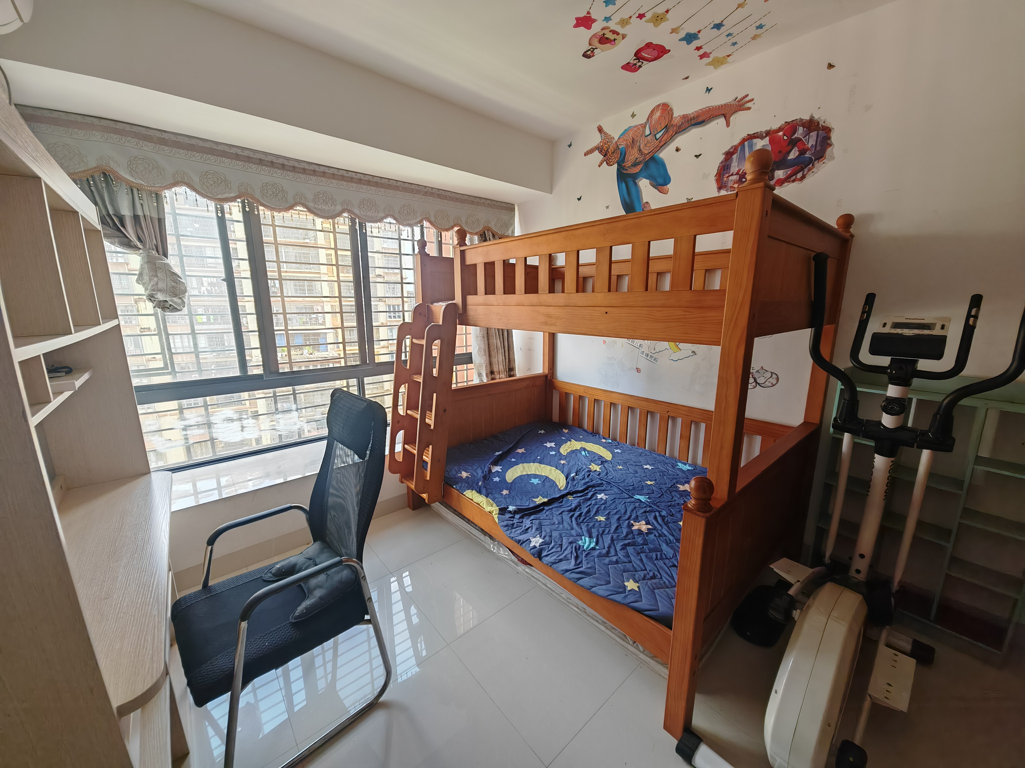 润江财苑 3室2厅2卫 2700.0元/月 润江财苑 3室2厅2卫 2700.0元/月室内图