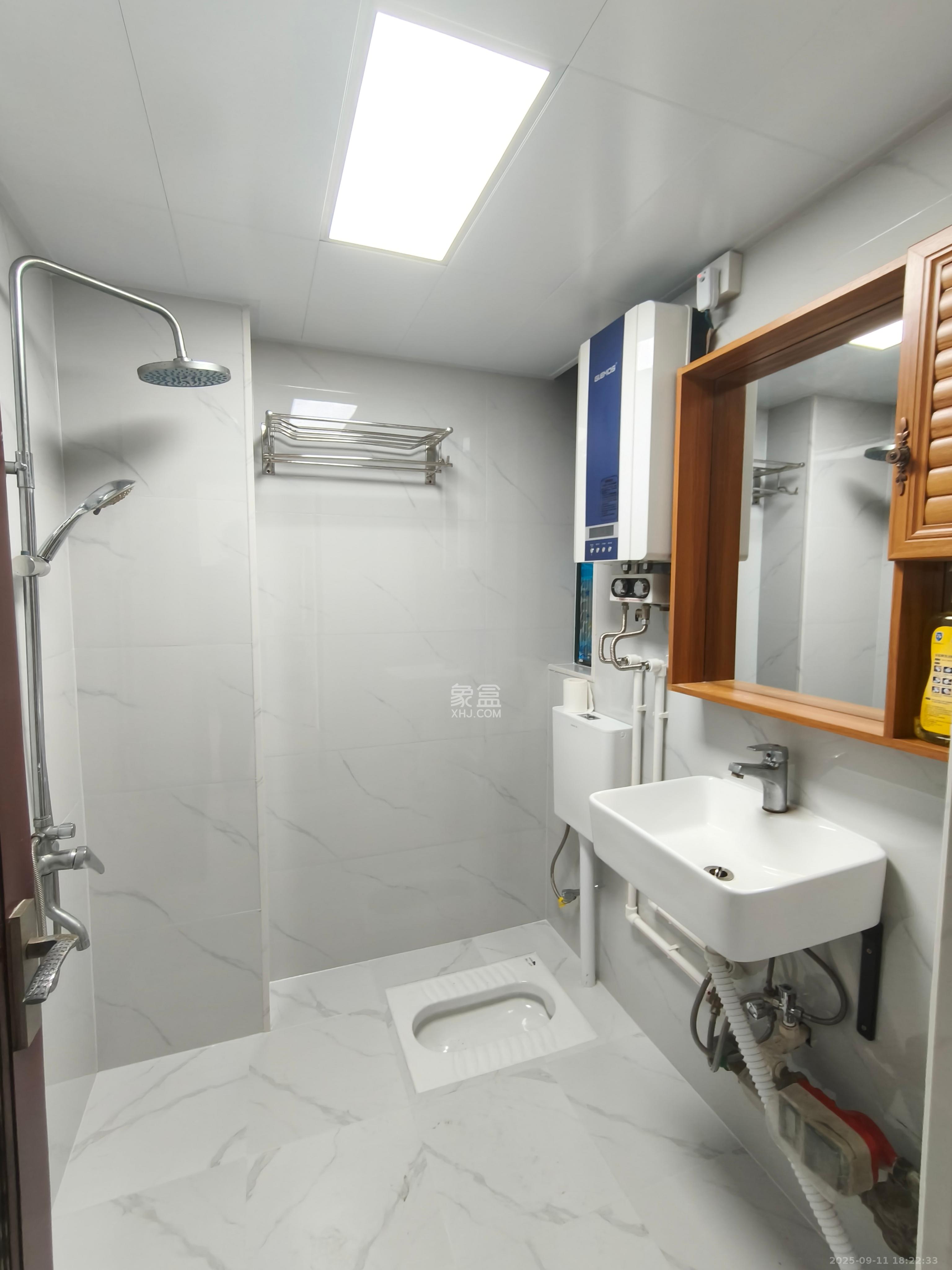 华天LOHO小镇  2室2厅1卫    1600.0元/月室内图