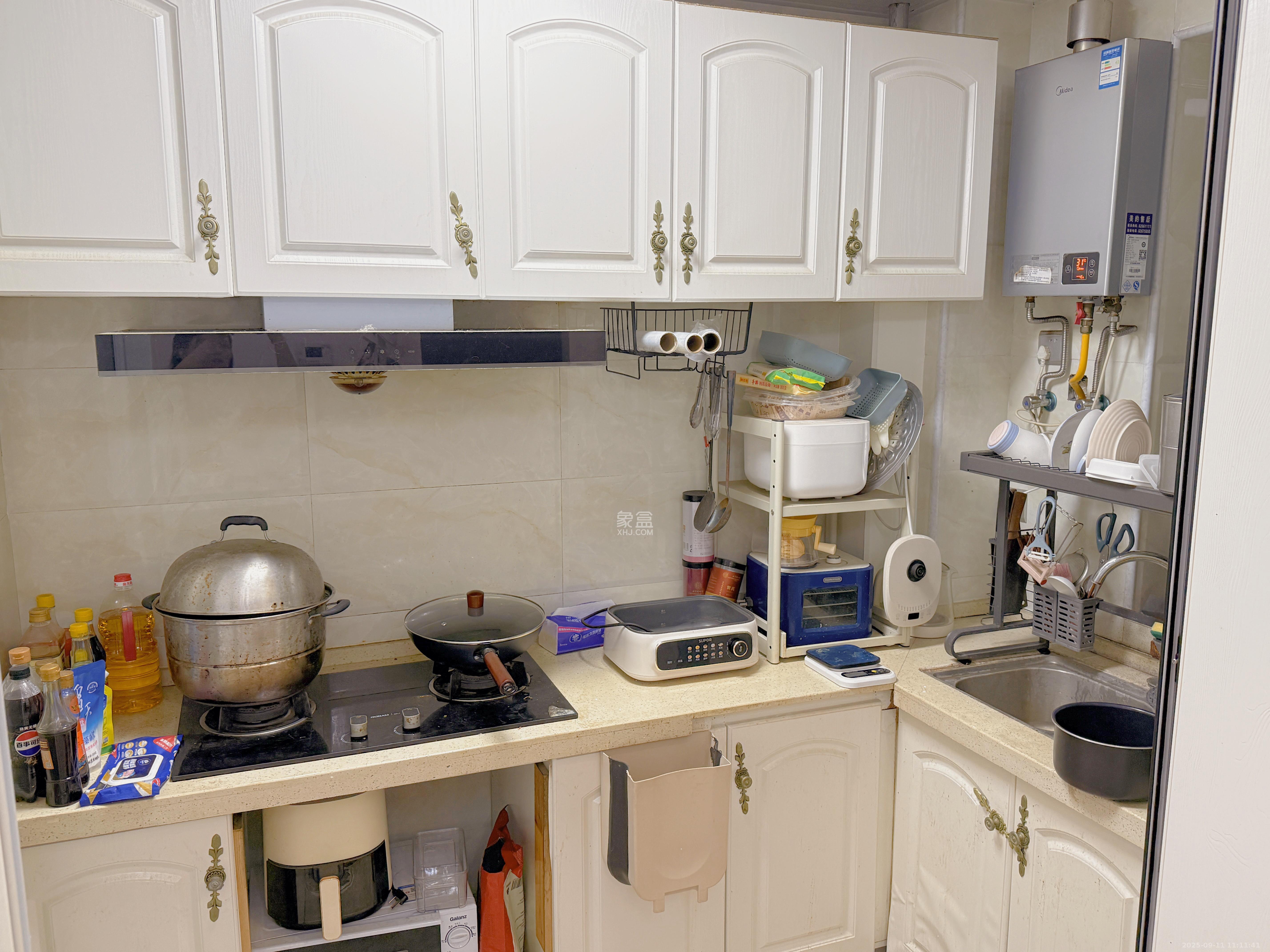 兰亭湾畔 2室2厅1卫 2500.0元/月 兰亭湾畔 2室2厅1卫 2500.0元/月室内图