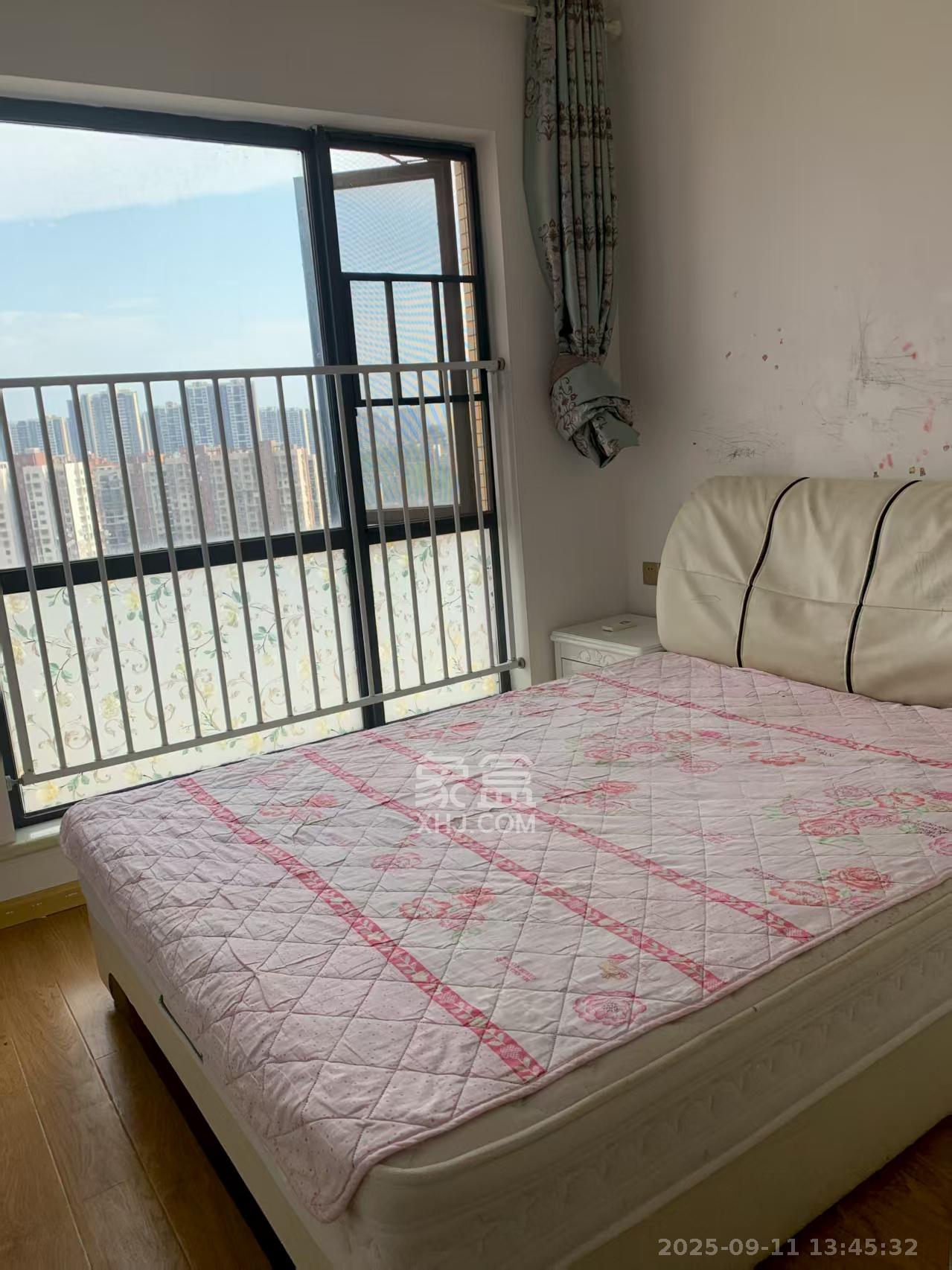 叠彩兰亭  2室2厅1卫    2200.0元/月室内图