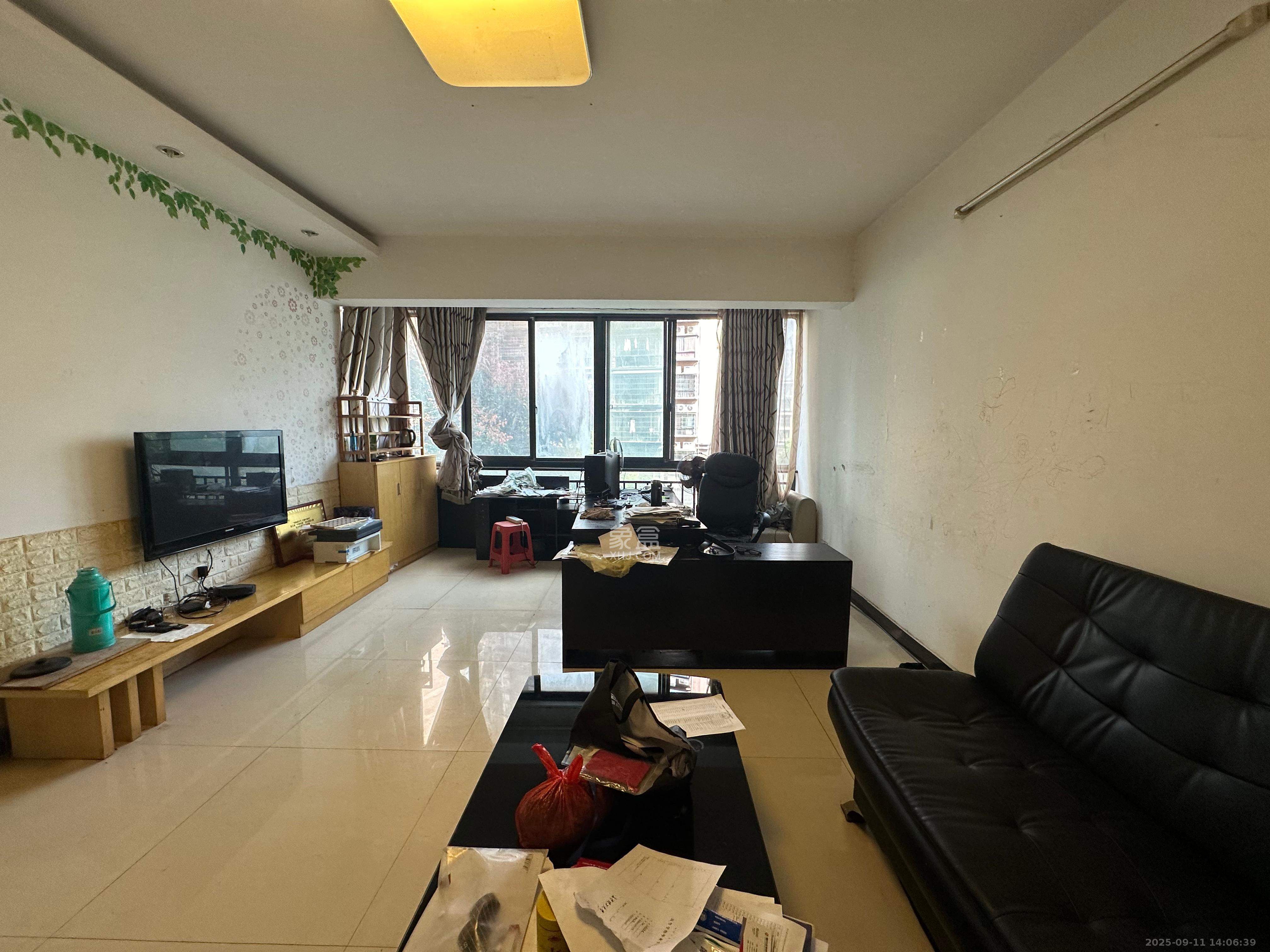 瑞都华庭（华庭美苑）  4室1厅1卫    2100.0元/月室内图