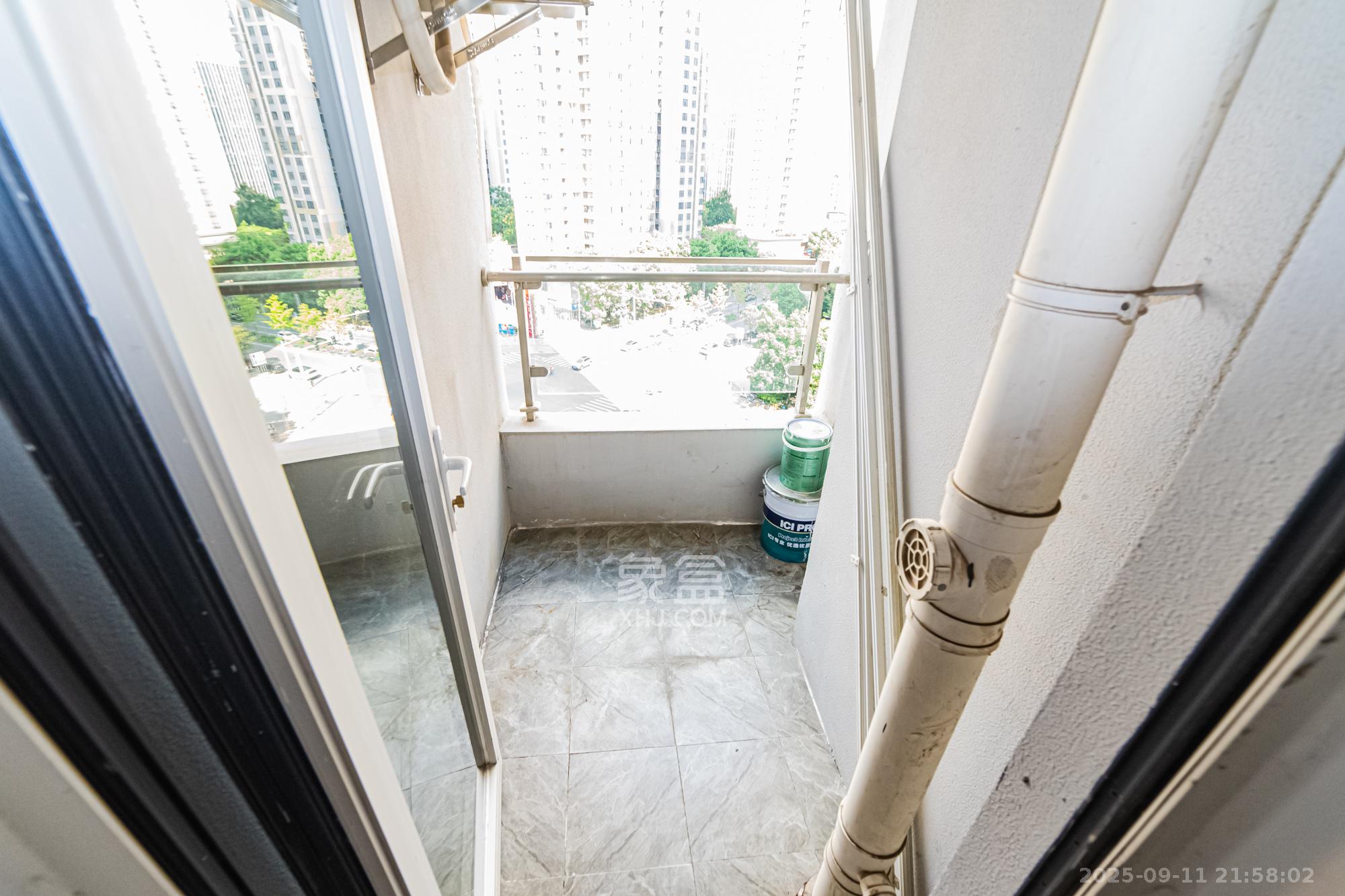 北辰三角洲E3区  1室1厅1卫    70.0万阳台