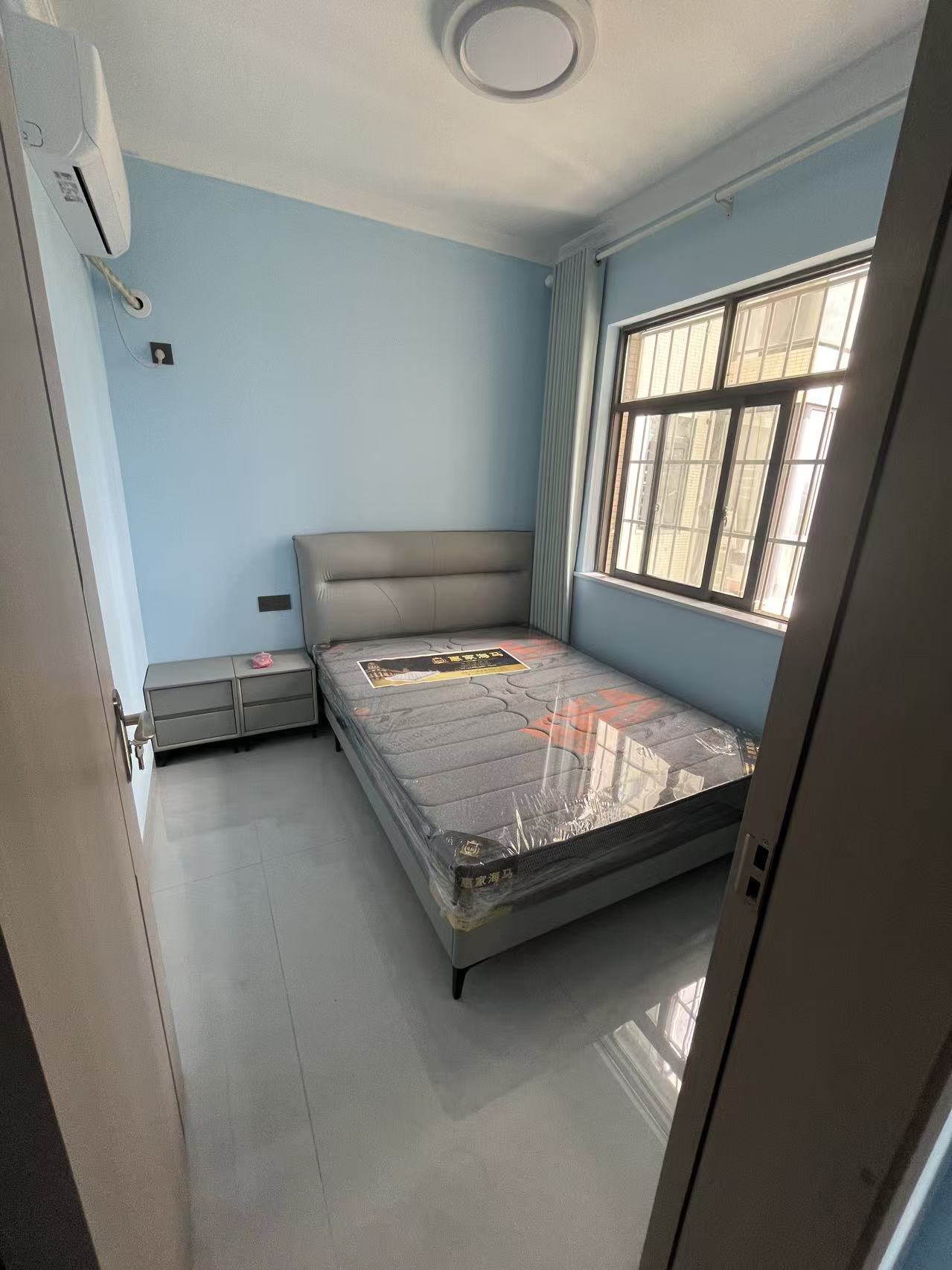 互助小区电梯房  3室0厅0卫    2200.0元/月室内图