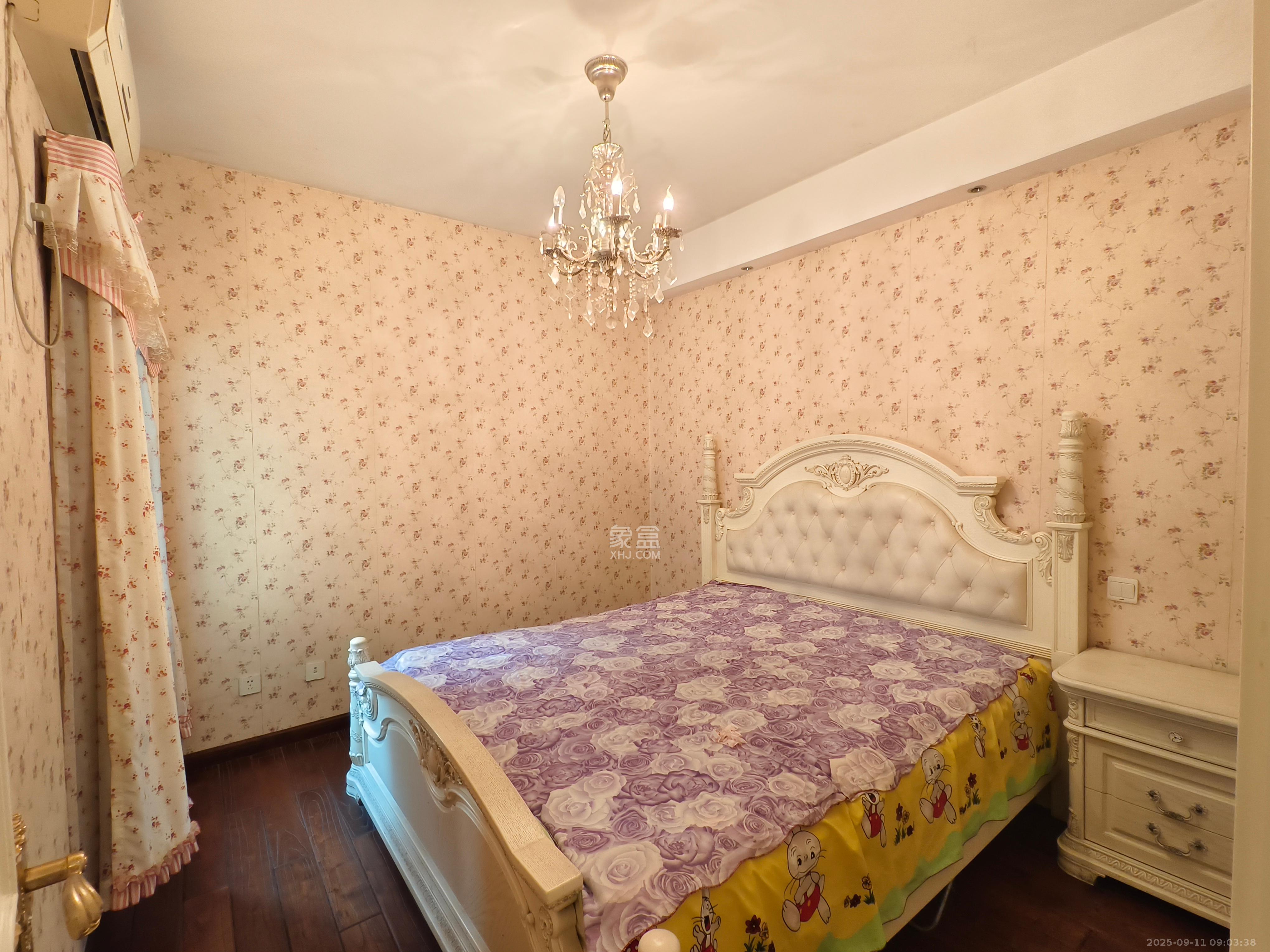 天健芙蓉盛世一期  2室1厅1卫    3200.0元/月室内图