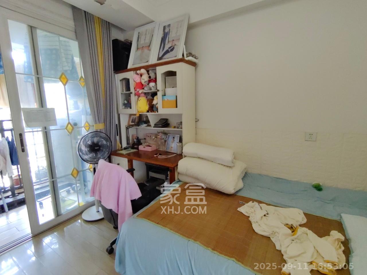 丰园城（鄱阳小区二期）  3室2厅2卫   2300.00元/月室内图