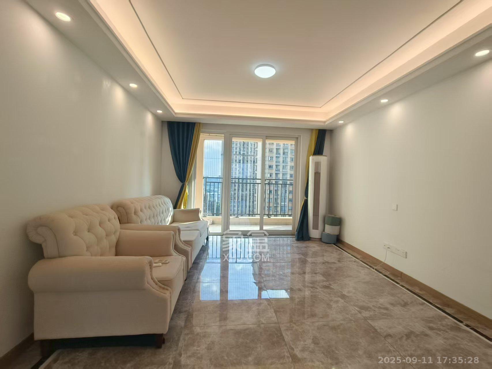 金地中交麓谷香颂(金地中交雅苑)  3室2厅2卫    2800.0元/月 金地中交麓谷香颂(金地中交雅苑)  3室2厅2卫    2800.0元/月