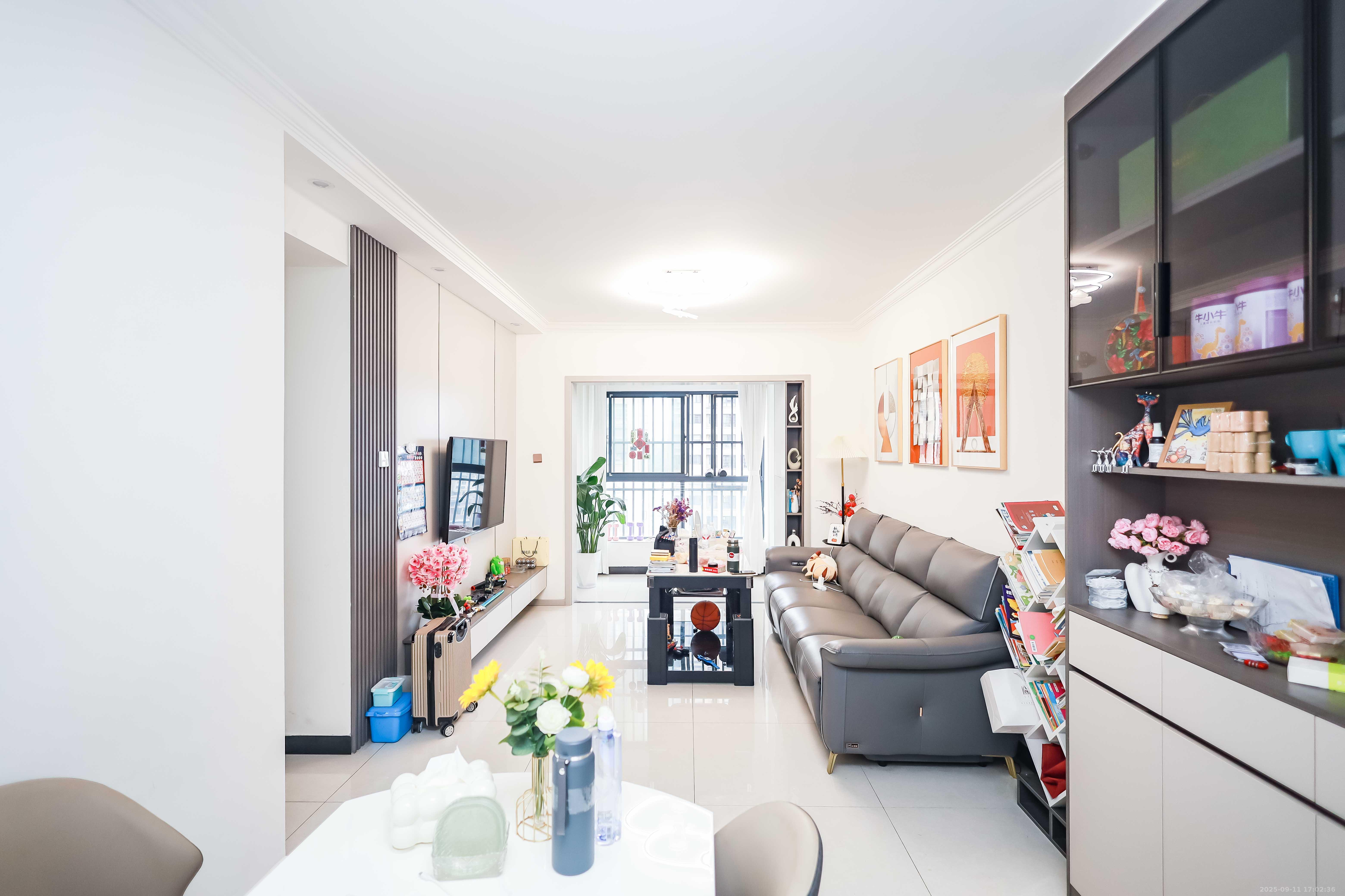 天麓尚层 3室2厅1卫 69.8万 天麓尚层 3室2厅1卫 69.8万客厅