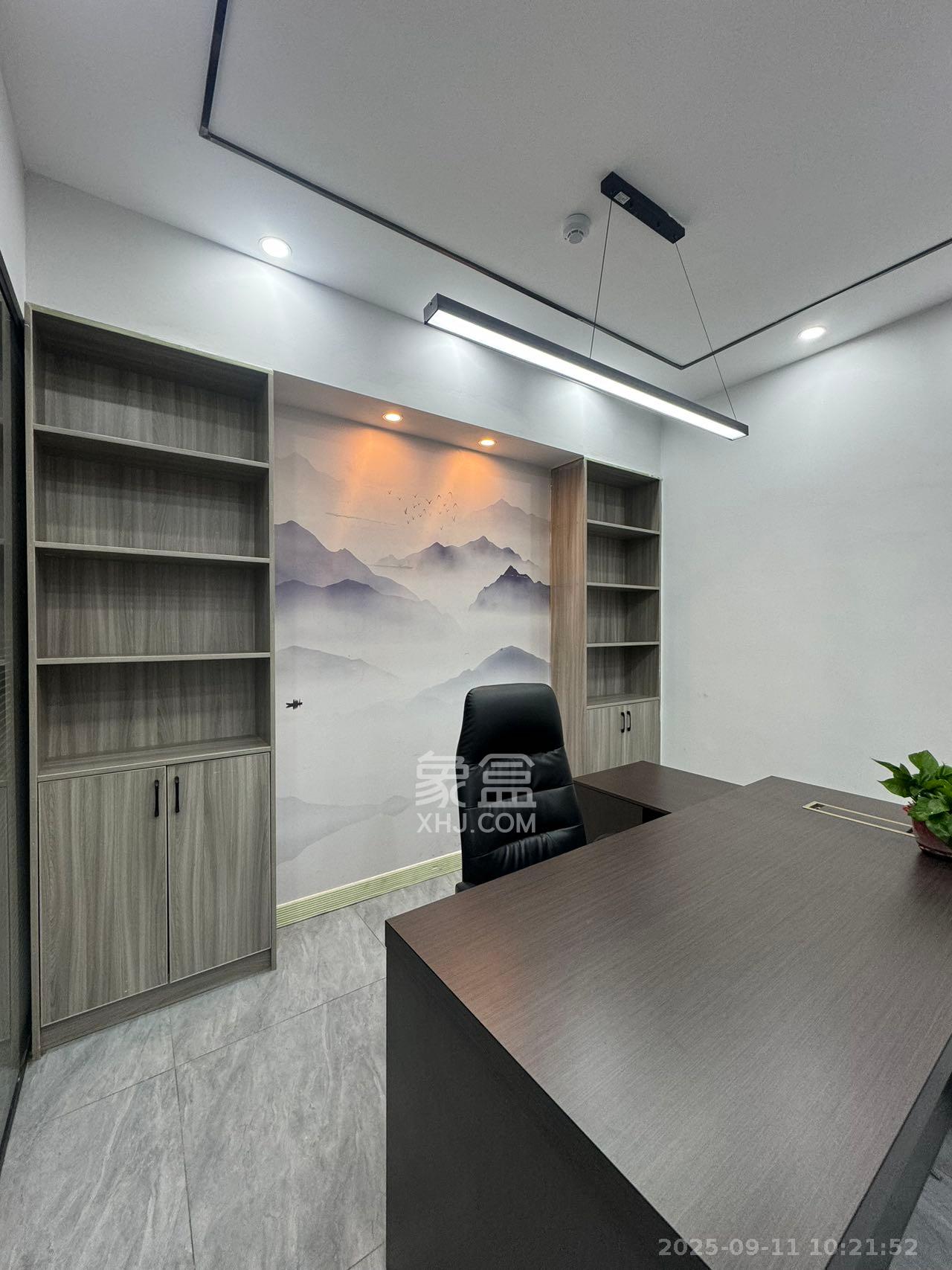 华润置地广场二期 2室1厅1卫 4500.0元/月 华润置地广场二期 2室1厅1卫 4500.0元/月室内图