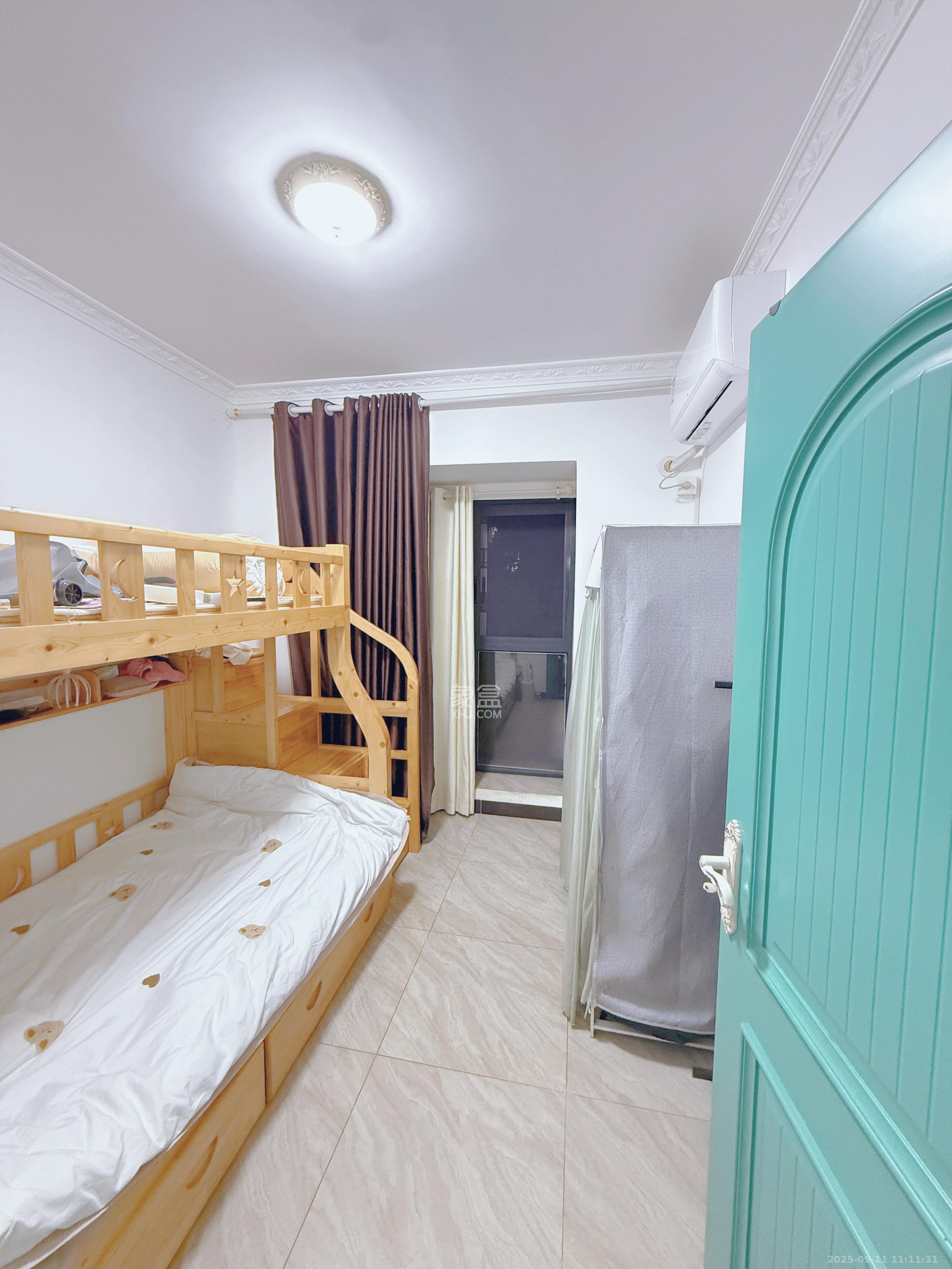 兰亭湾畔 2室2厅1卫 2500.0元/月 兰亭湾畔 2室2厅1卫 2500.0元/月室内图