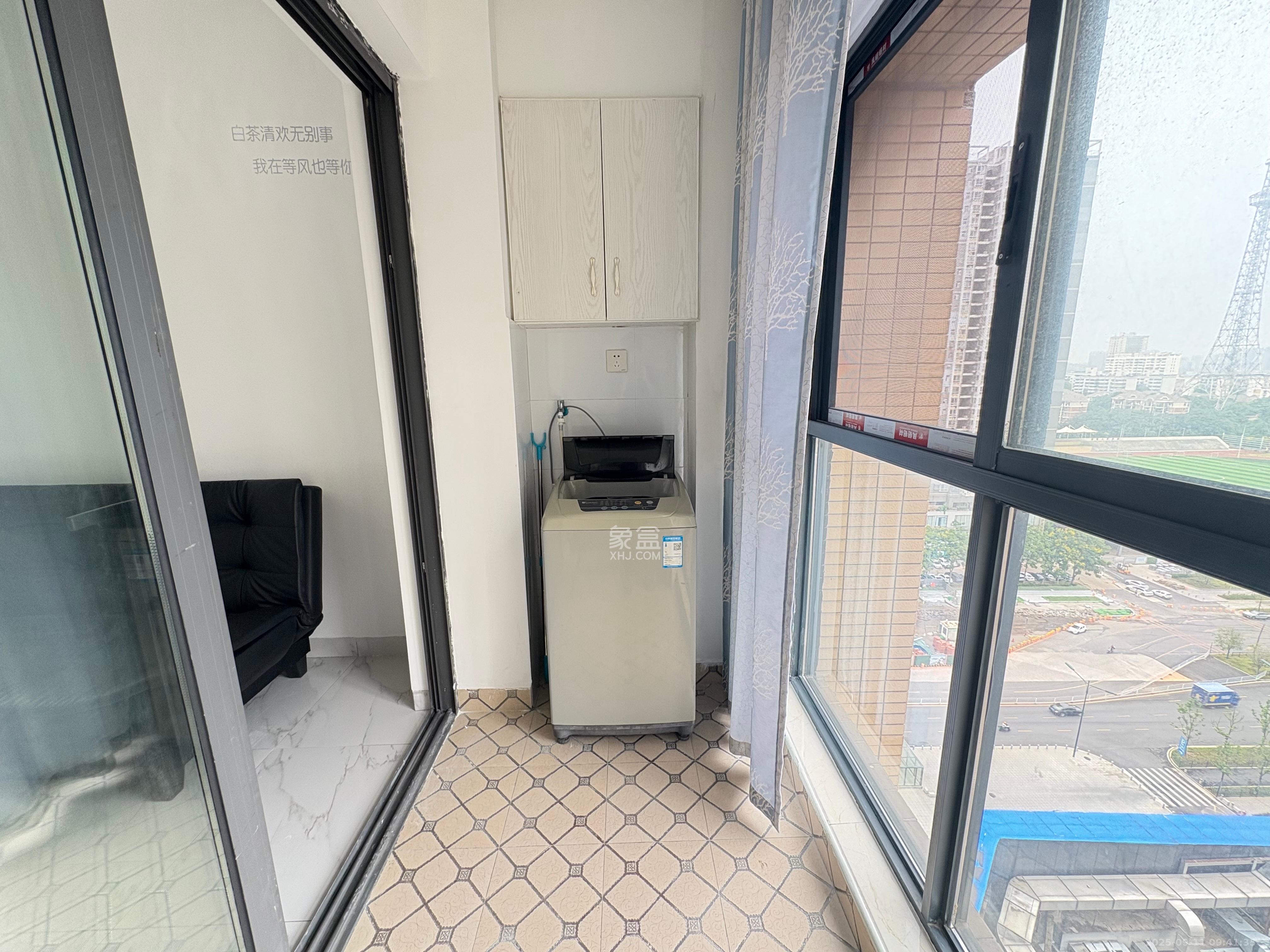 华润五彩城 1室1厅1卫 1500.0元/月 华润五彩城 1室1厅1卫 1500.0元/月室内图