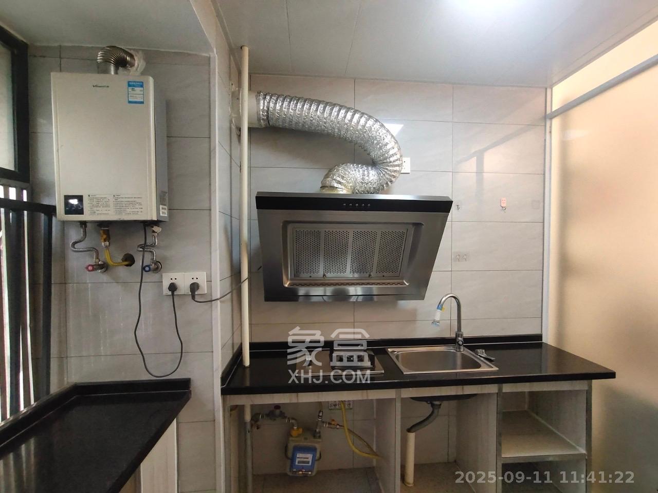 蓝湾国际广场 1室1厅1卫 1600.0元/月 蓝湾国际广场 1室1厅1卫 1600.0元/月室内图