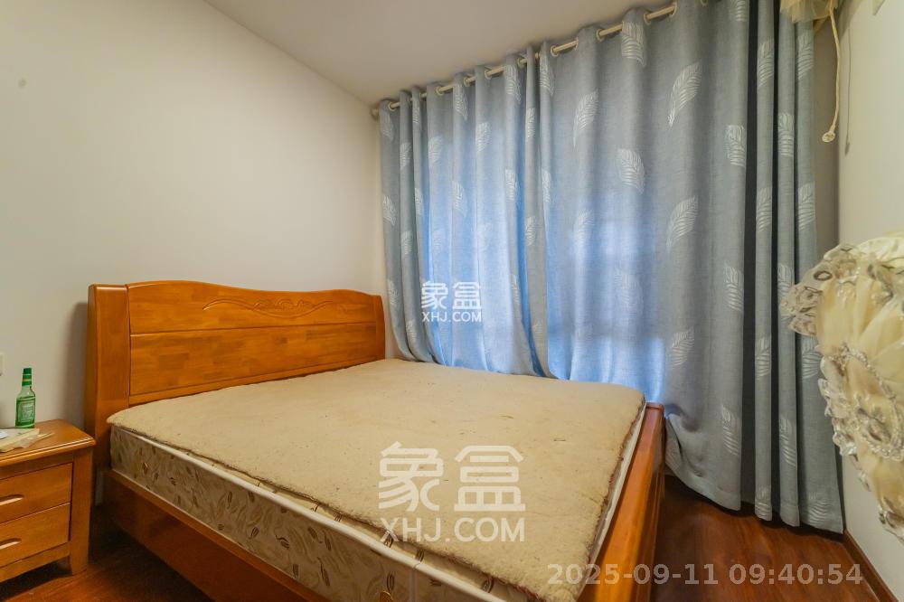 国泰九龙湾  4室2厅2卫    3000.0元/月室内图