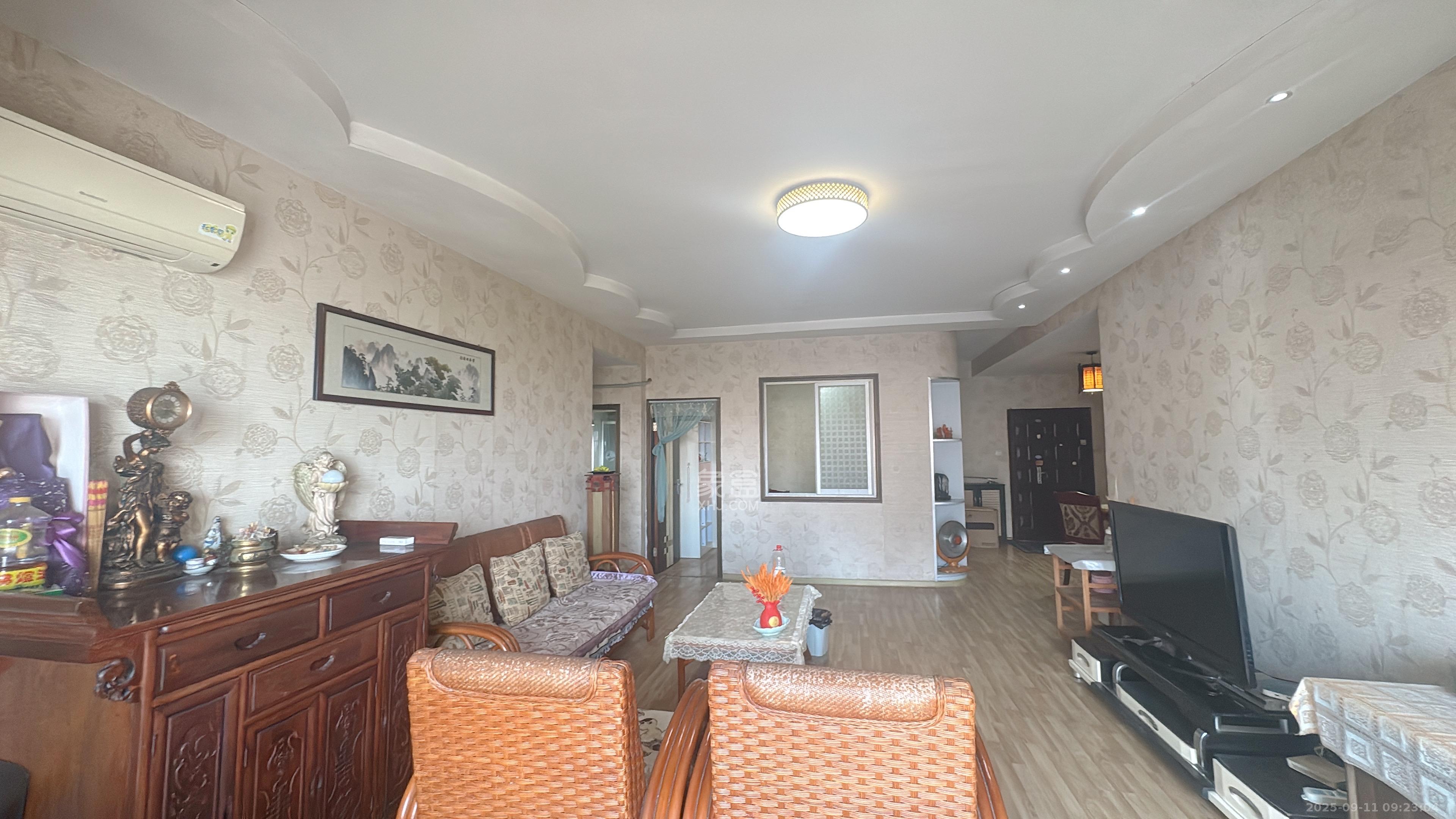 欧陆经典  3室2厅1卫    3100.0元/月 欧陆经典  3室2厅1卫    3100.0元/月室内图