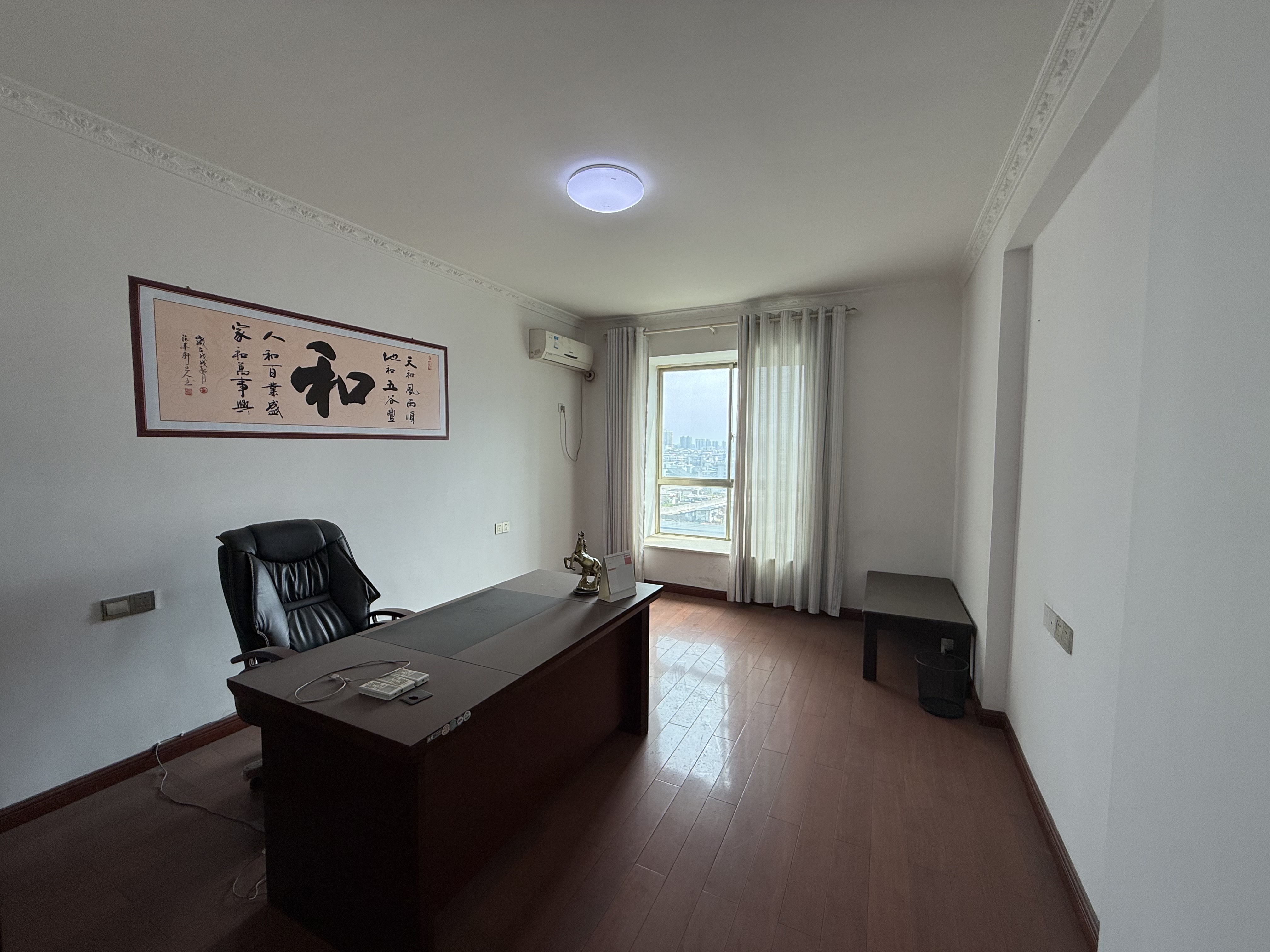 华亿明珠 4室2厅2卫 3200.00元/月 华亿明珠 4室2厅2卫 3200.00元/月室内图