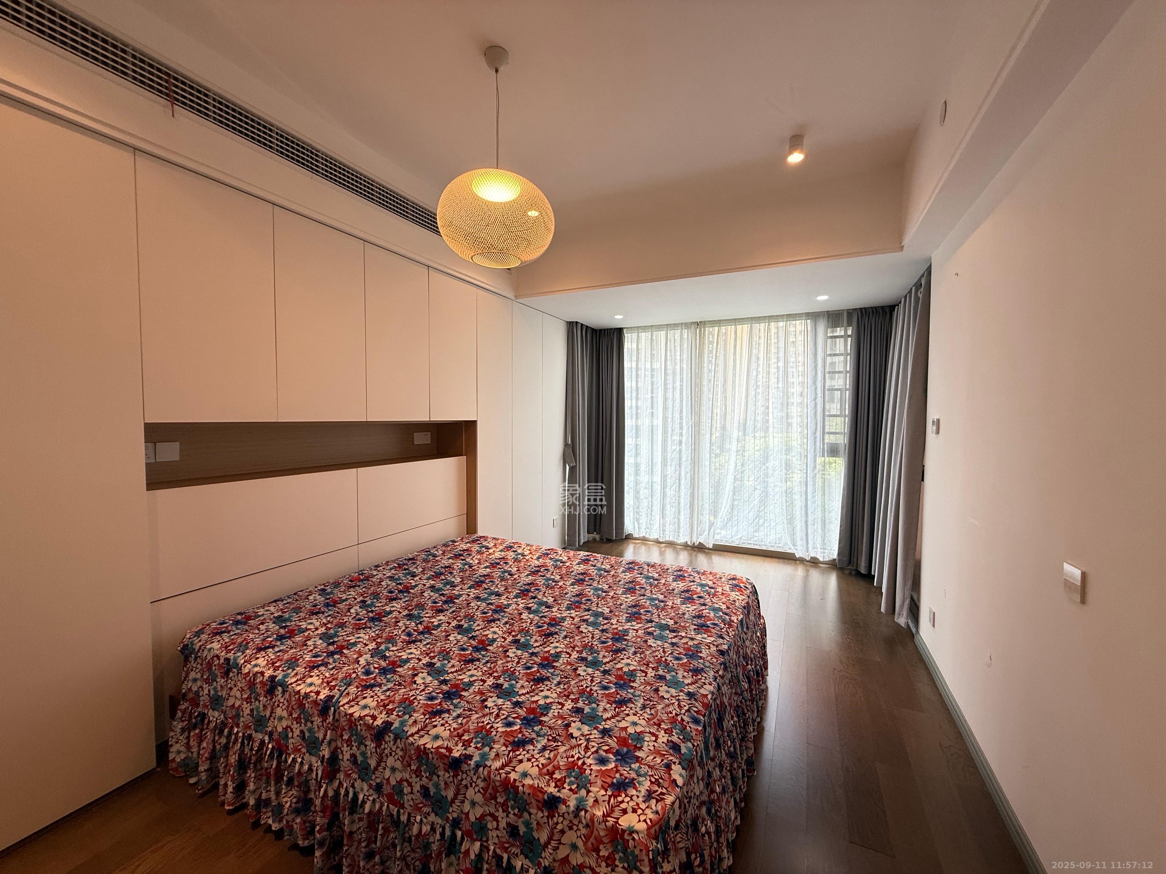 保利天禧C区  4室2厅2卫    6200.0元/月室内图