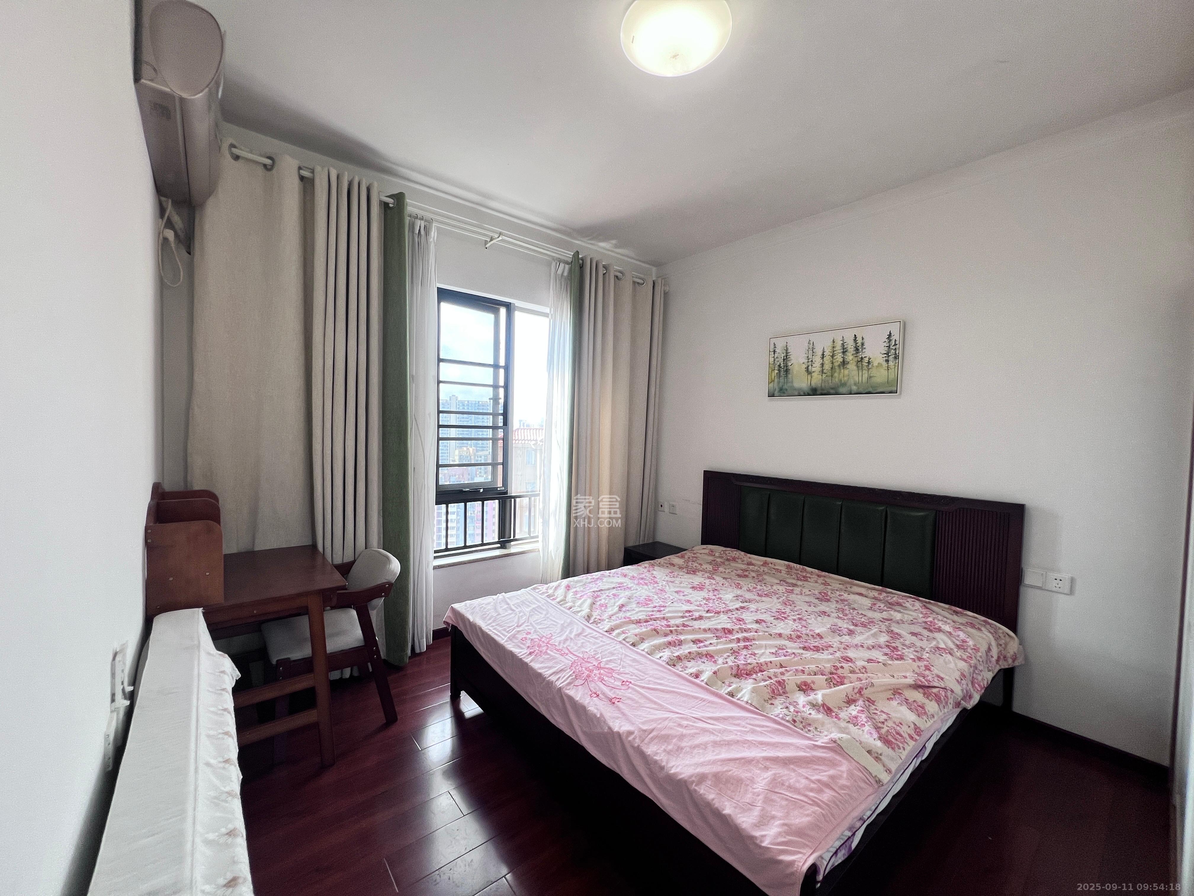 珠江郦城公园1号 3室2厅2卫 2900.0元/月 珠江郦城公园1号 3室2厅2卫 2900.0元/月室内图