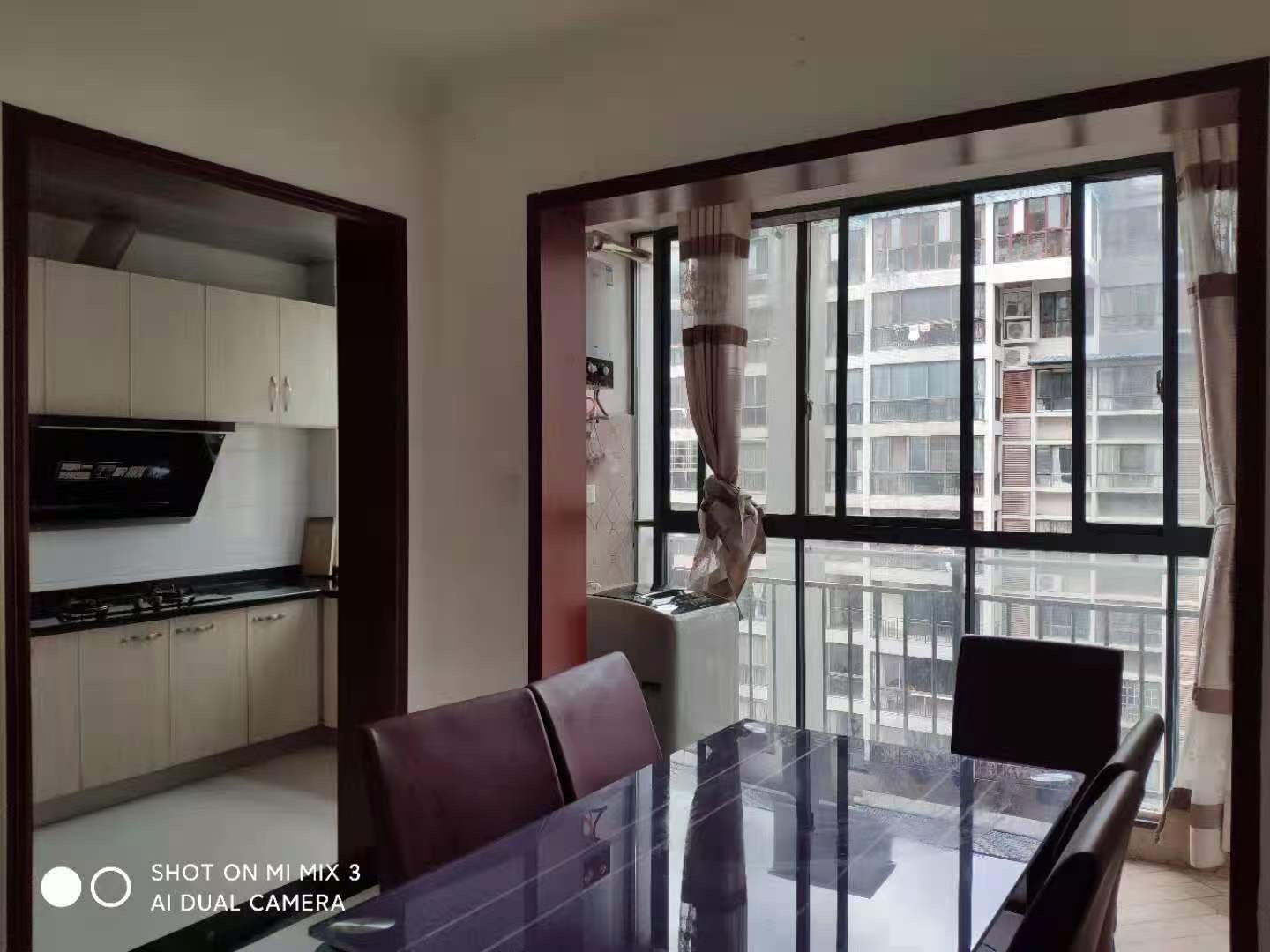 月亮湾二期B区  3室2厅2卫    1800.0元/月 月亮湾二期B区  3室2厅2卫    1800.0元/月室内图