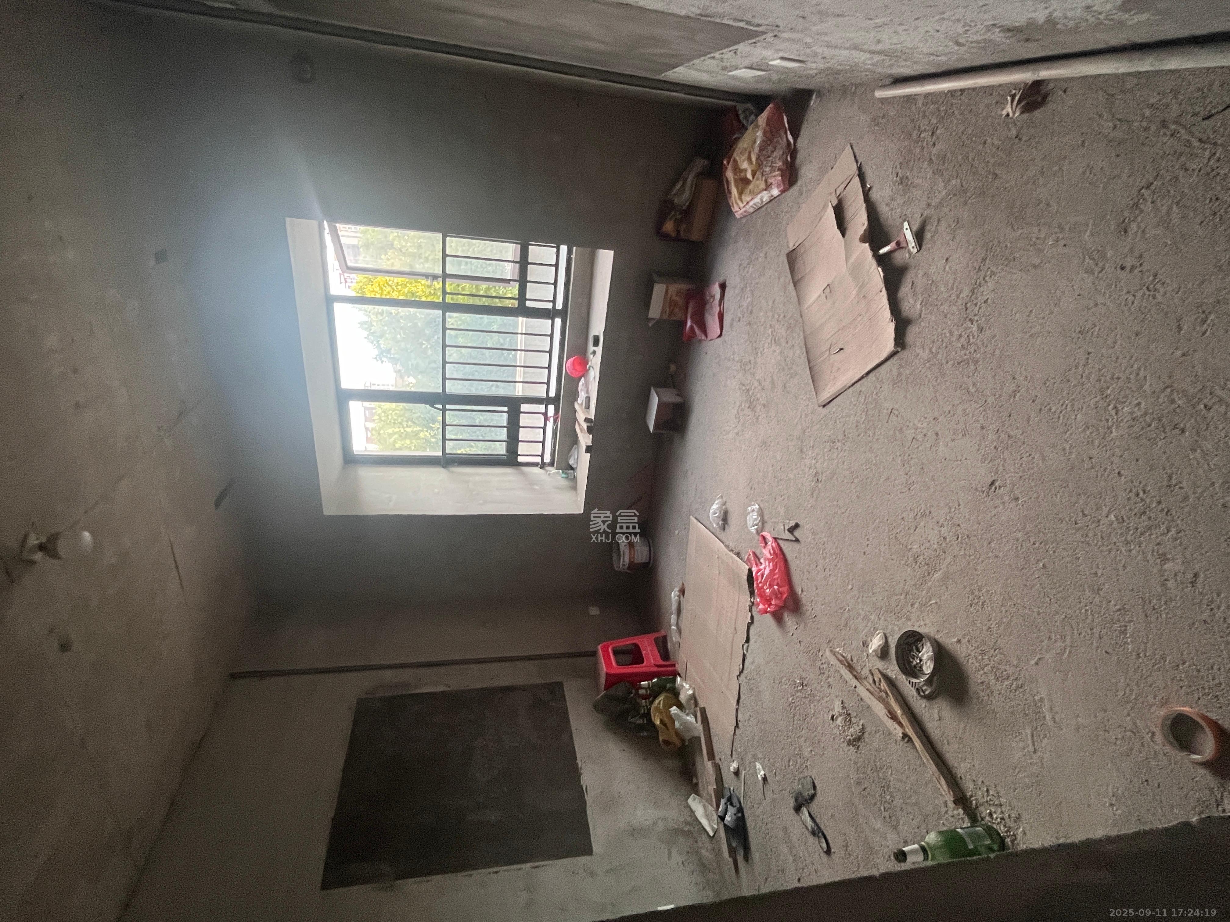 新城悦隽  3室2厅2卫    2000.0元/月室内图