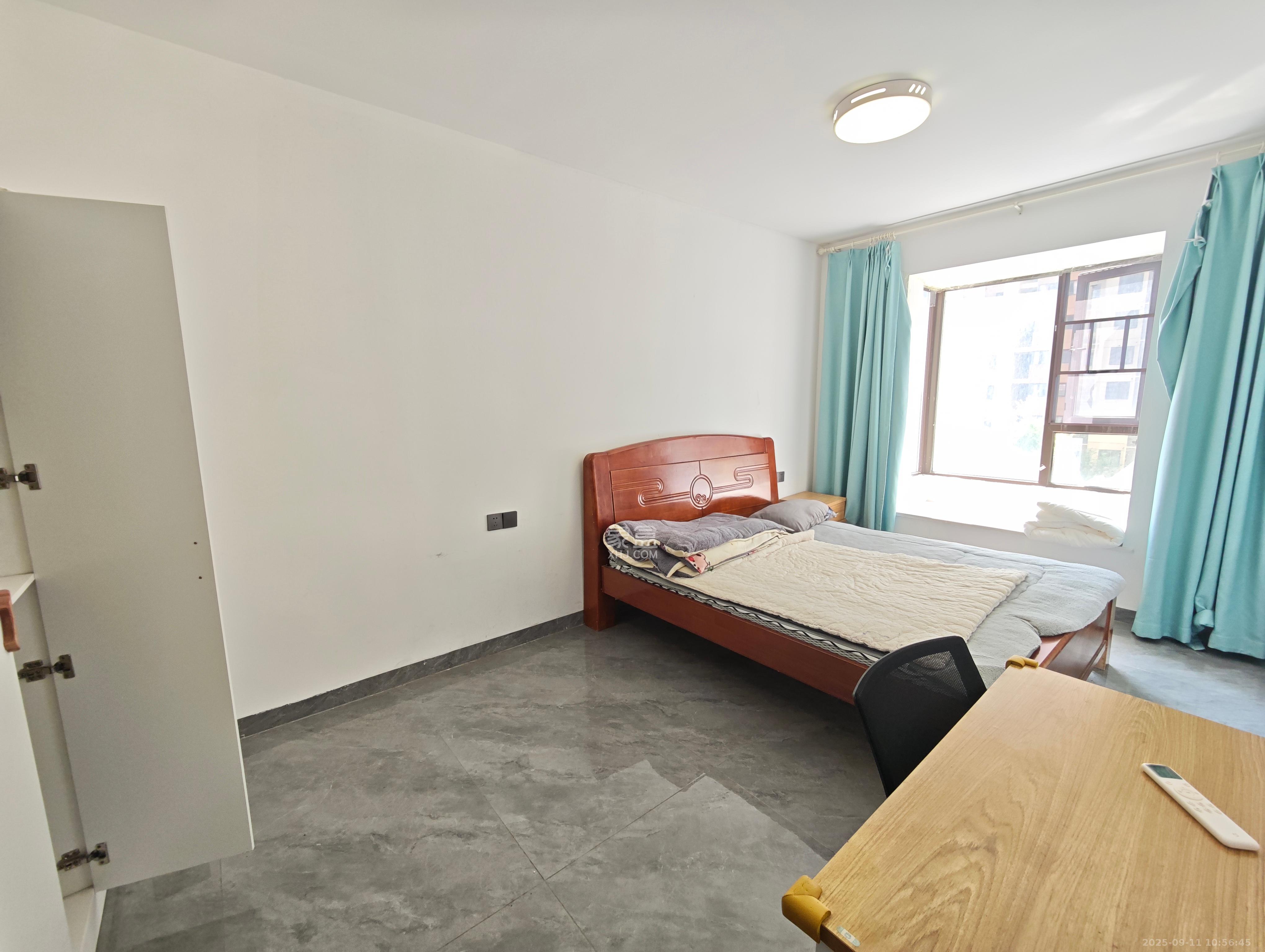 美的翰城  3室2厅2卫    1900.0元/月室内图