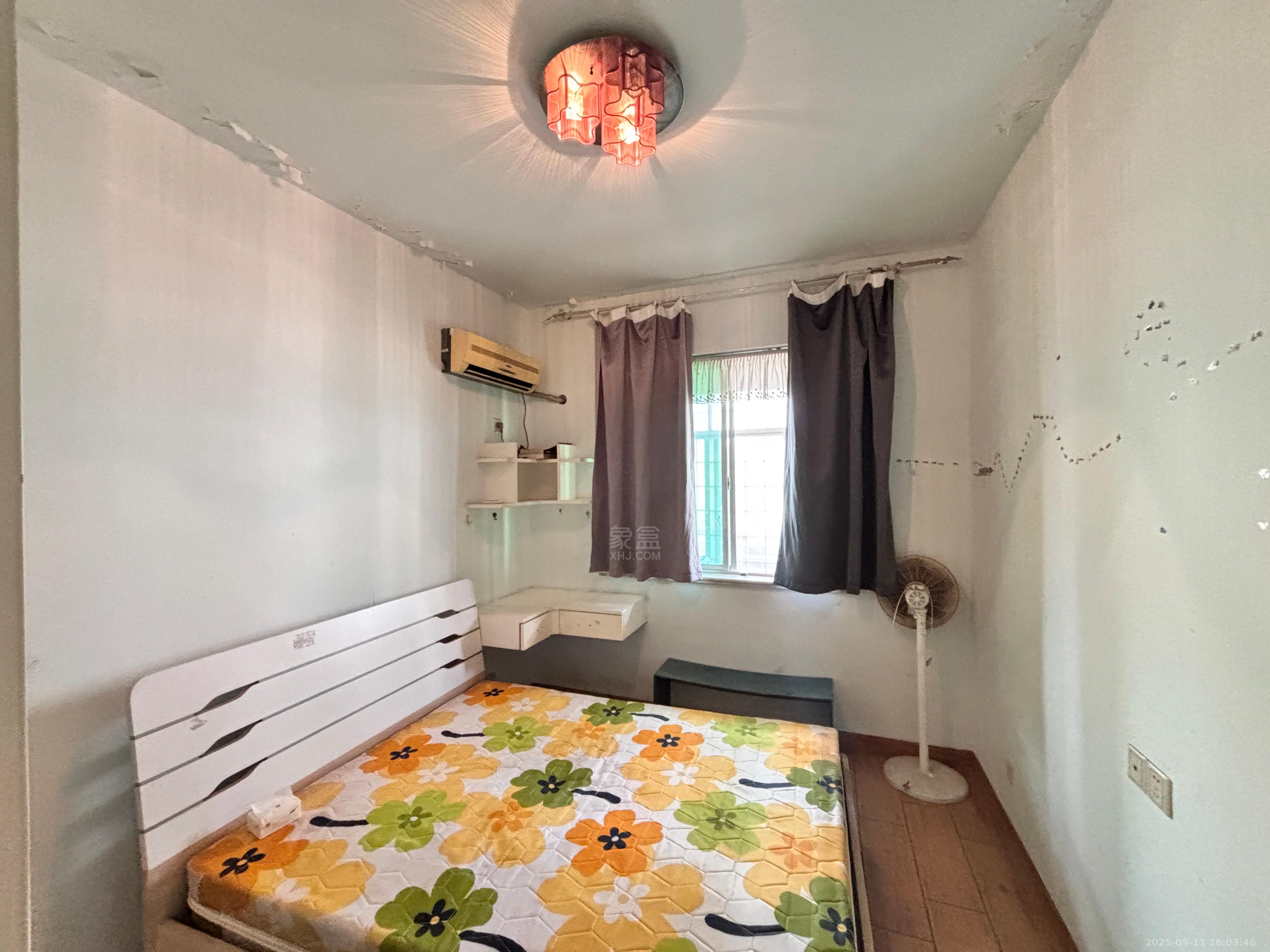 四季花园 3室2厅2卫 2000.0元/月 四季花园 3室2厅2卫 2000.0元/月室内图